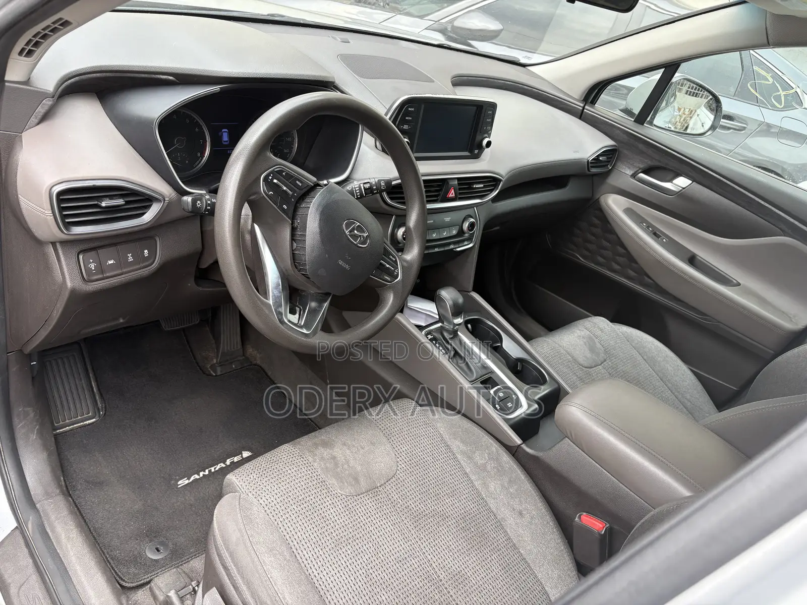 Hyundai Santa Fe SE 2.4 AWD 2019 Silver