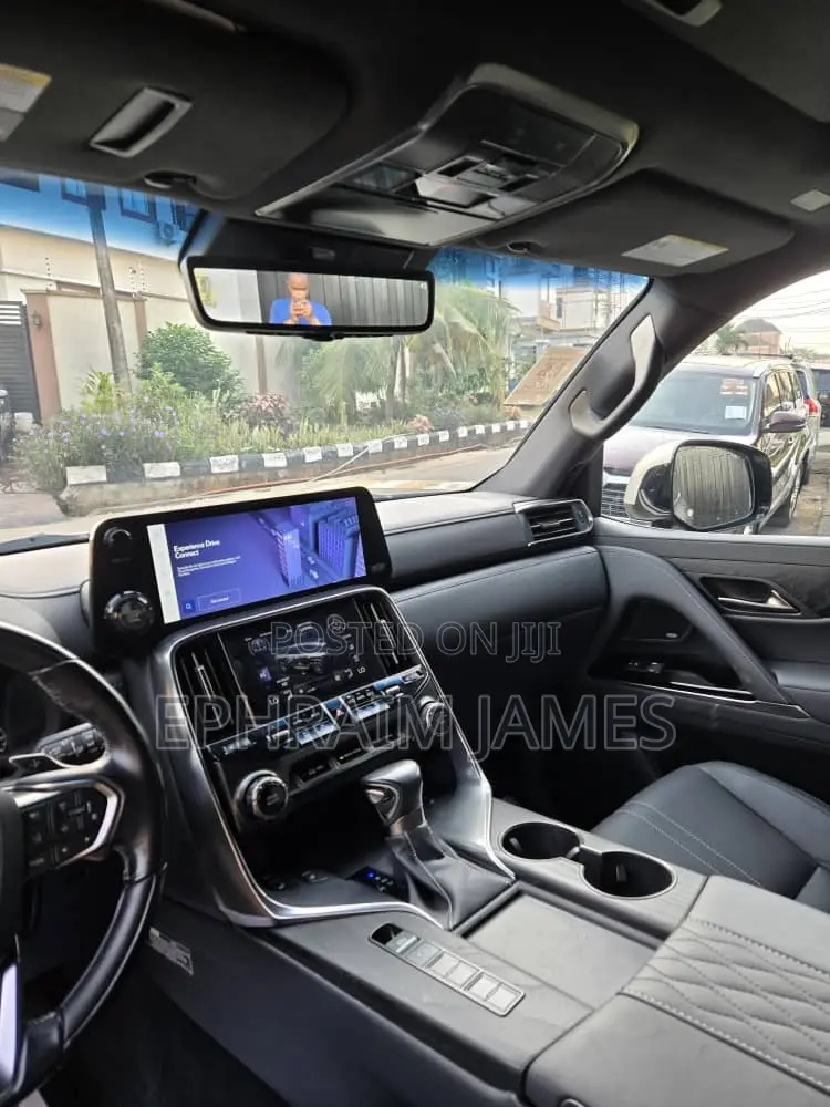 Lexus LX 600 2023 Gray