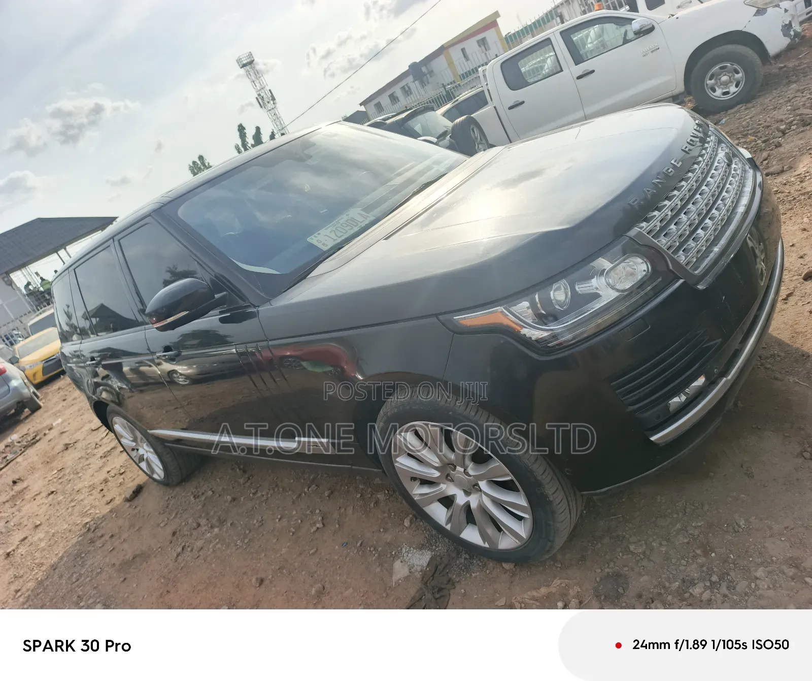 Land Rover Range Rover Vogue 2015 Black