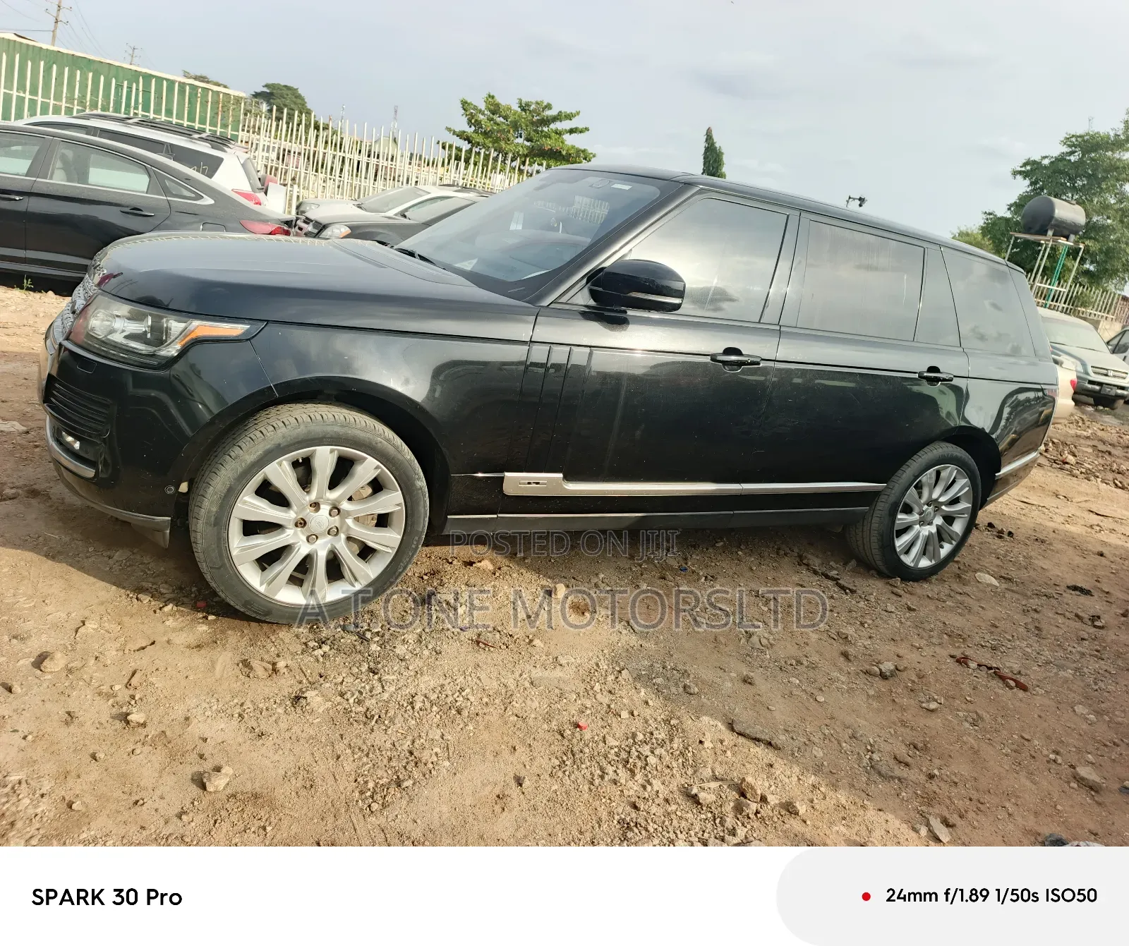 Land Rover Range Rover Vogue 2015 Black