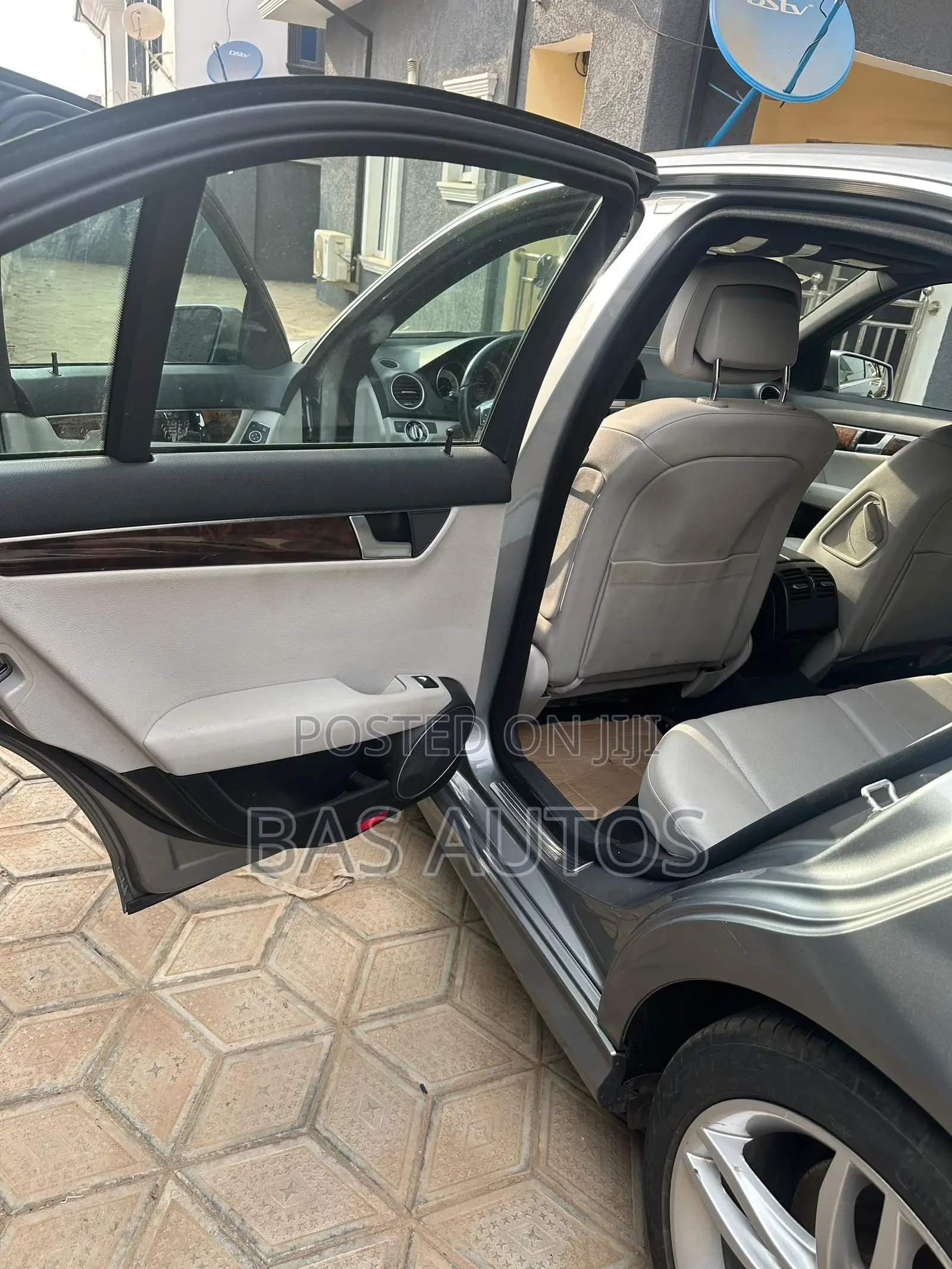 Mercedes-Benz C300 2012 Gray