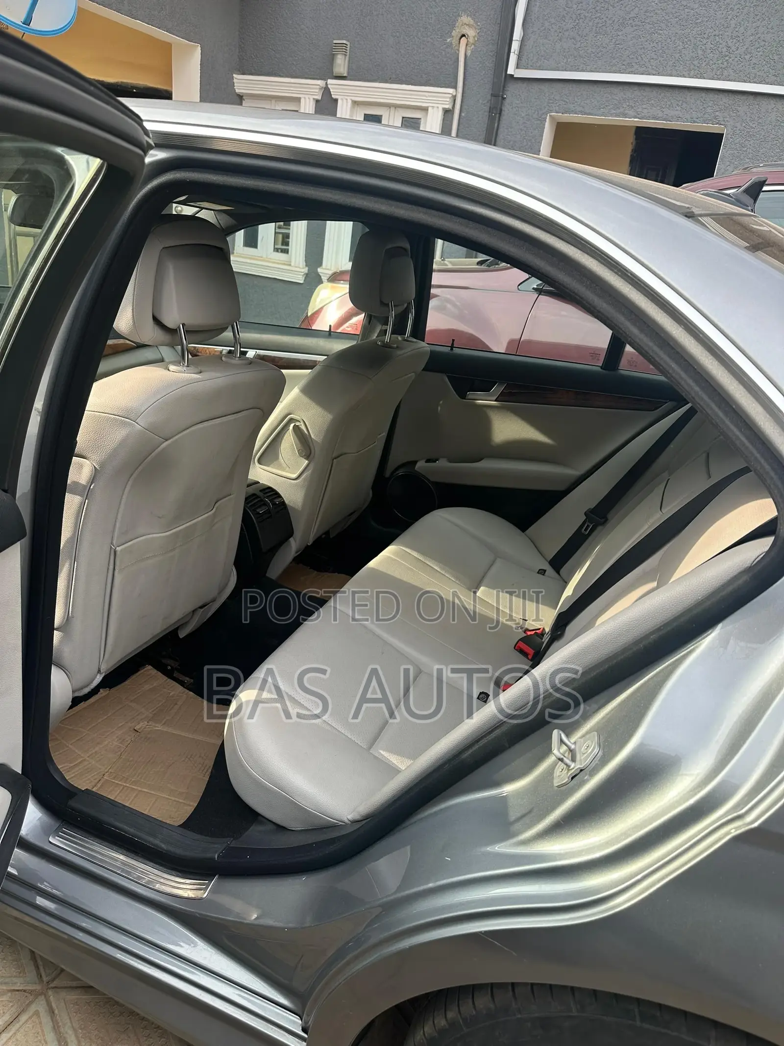 Mercedes-Benz C300 2012 Gray