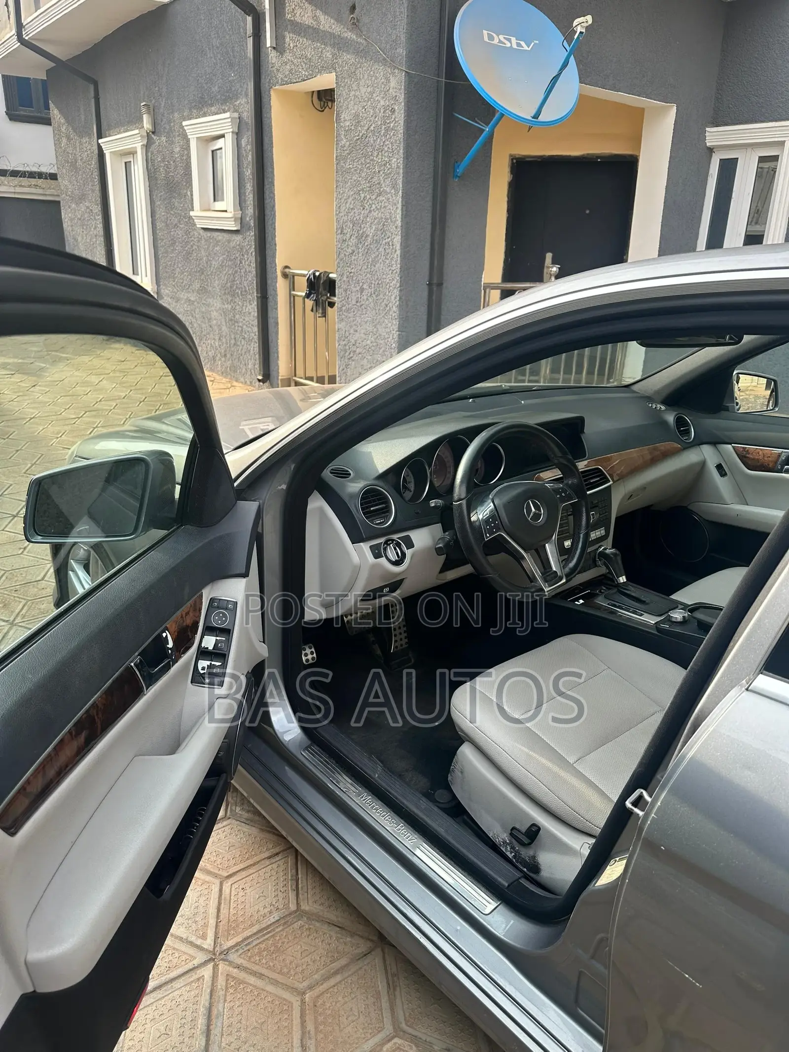 Mercedes-Benz C300 2012 Gray