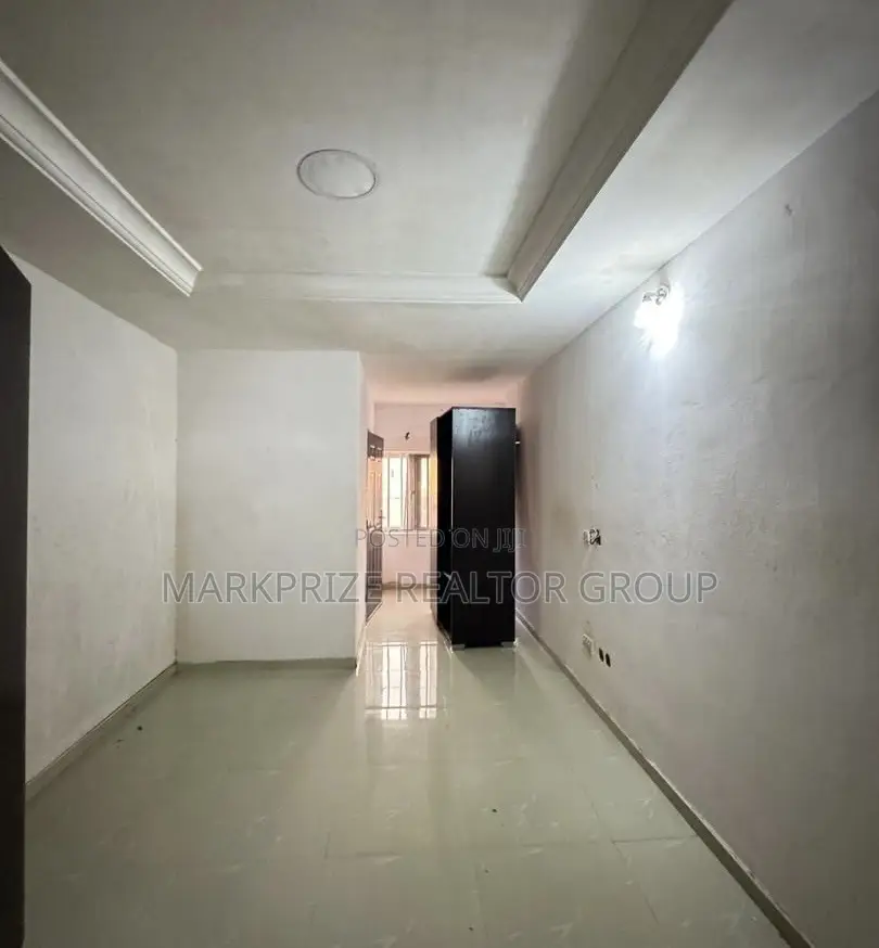 4bdrm Duplex in Surulere Lagos for sale