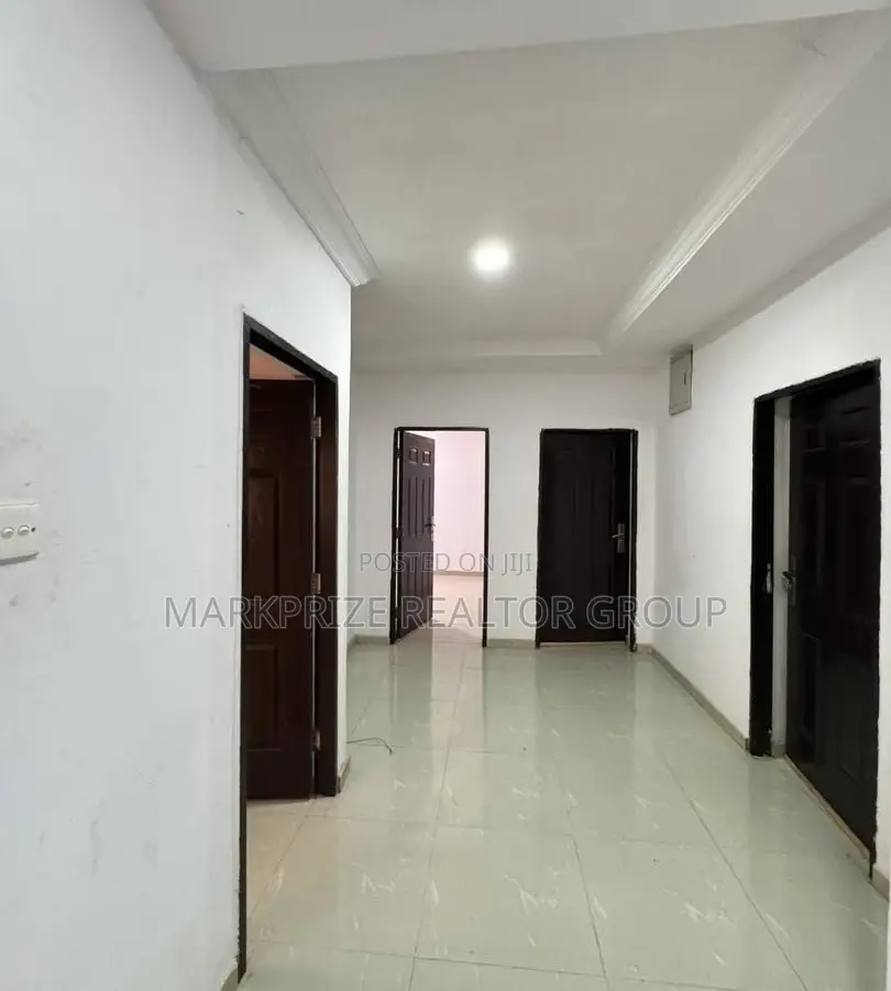 4bdrm Duplex in Surulere Lagos for sale