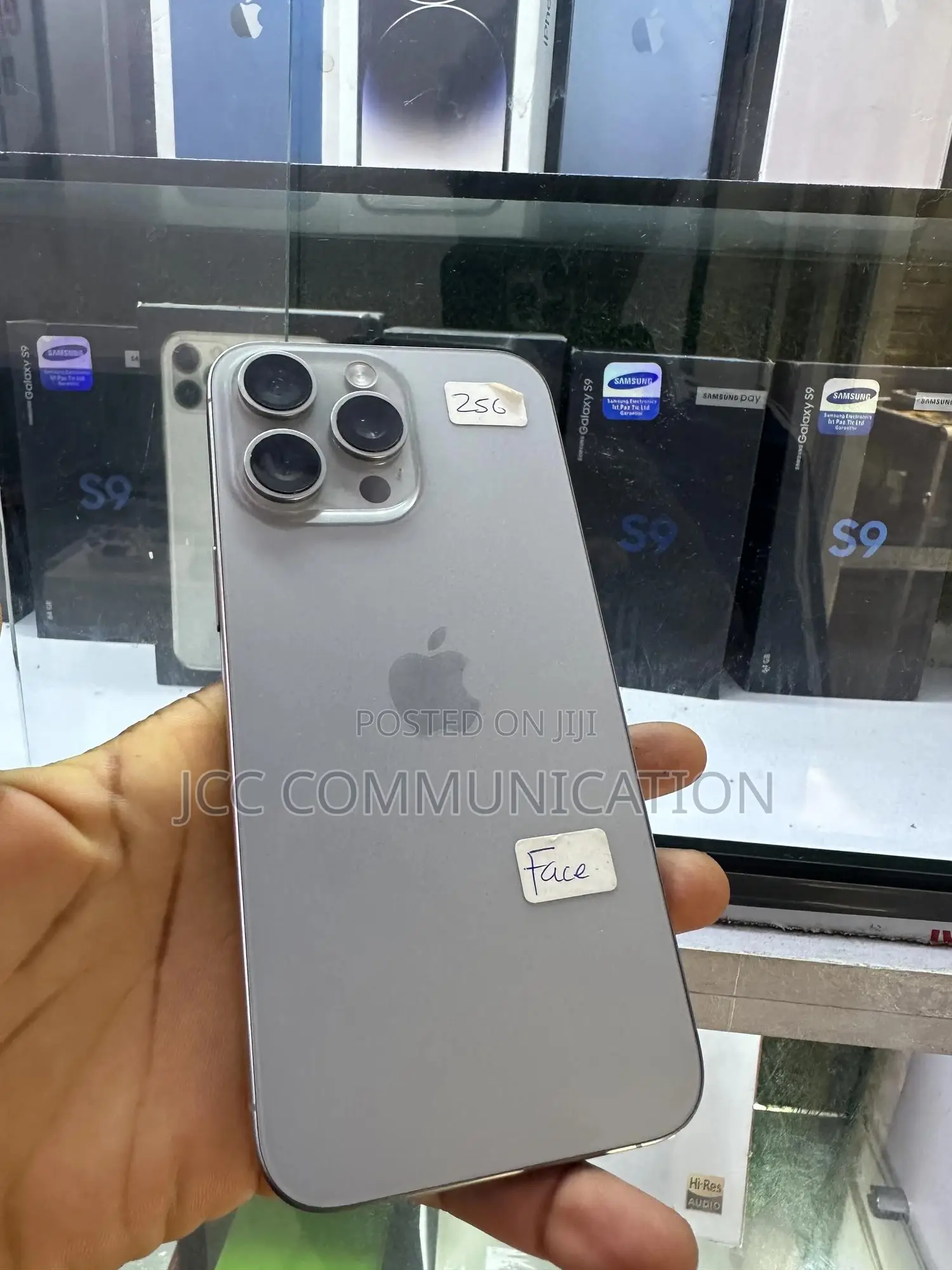 Apple iPhone 15 Pro Max 256 GB Gray