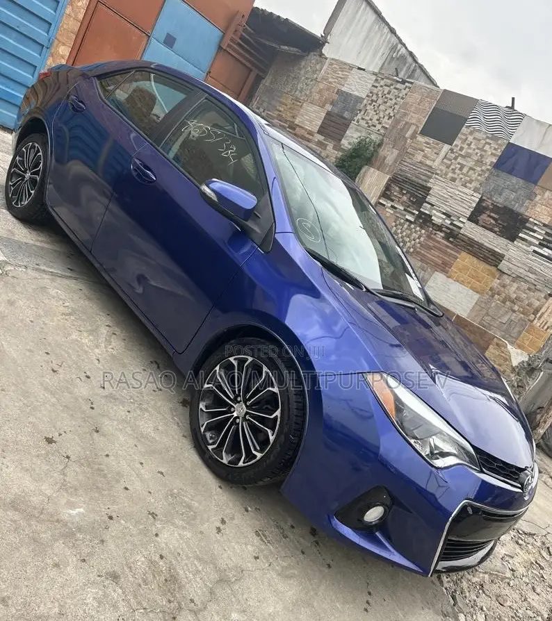 Toyota Corolla S 4dr Sedan (1.8L 4cyl CVT) 2015 Blue