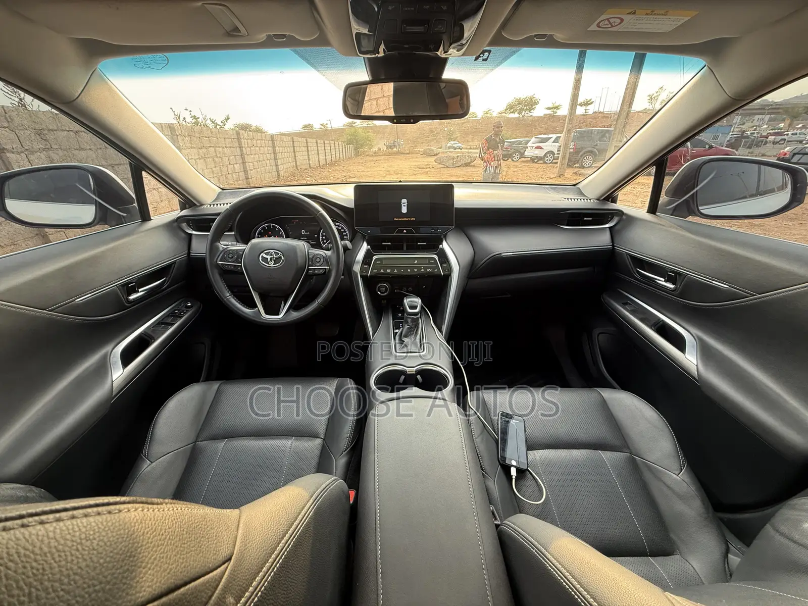 Toyota Venza XLE AWD 2024 White