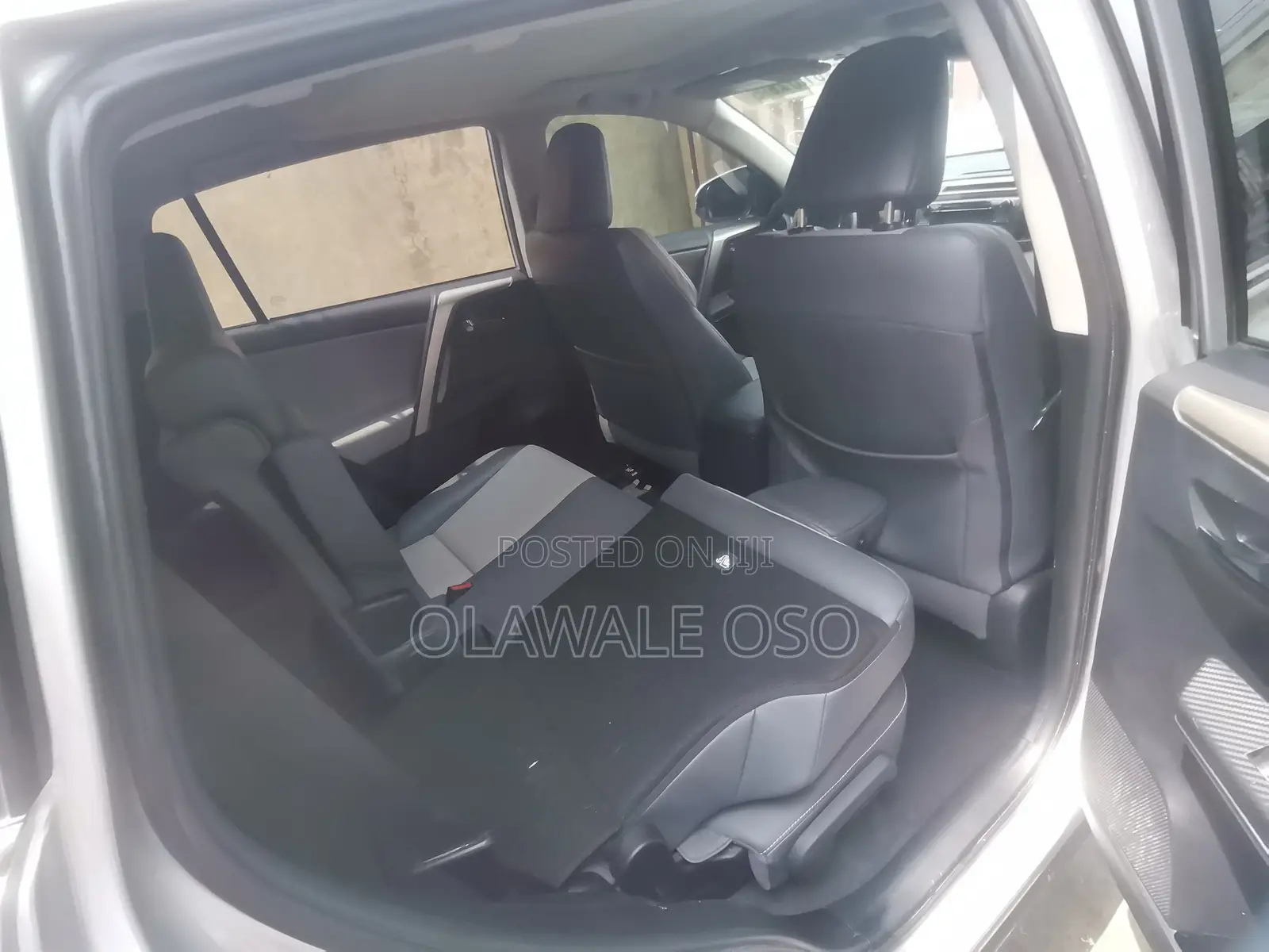 Toyota RAV4 Limited 4dr SUV AWD (2.5L 4cyl 6A) 2015 Silver