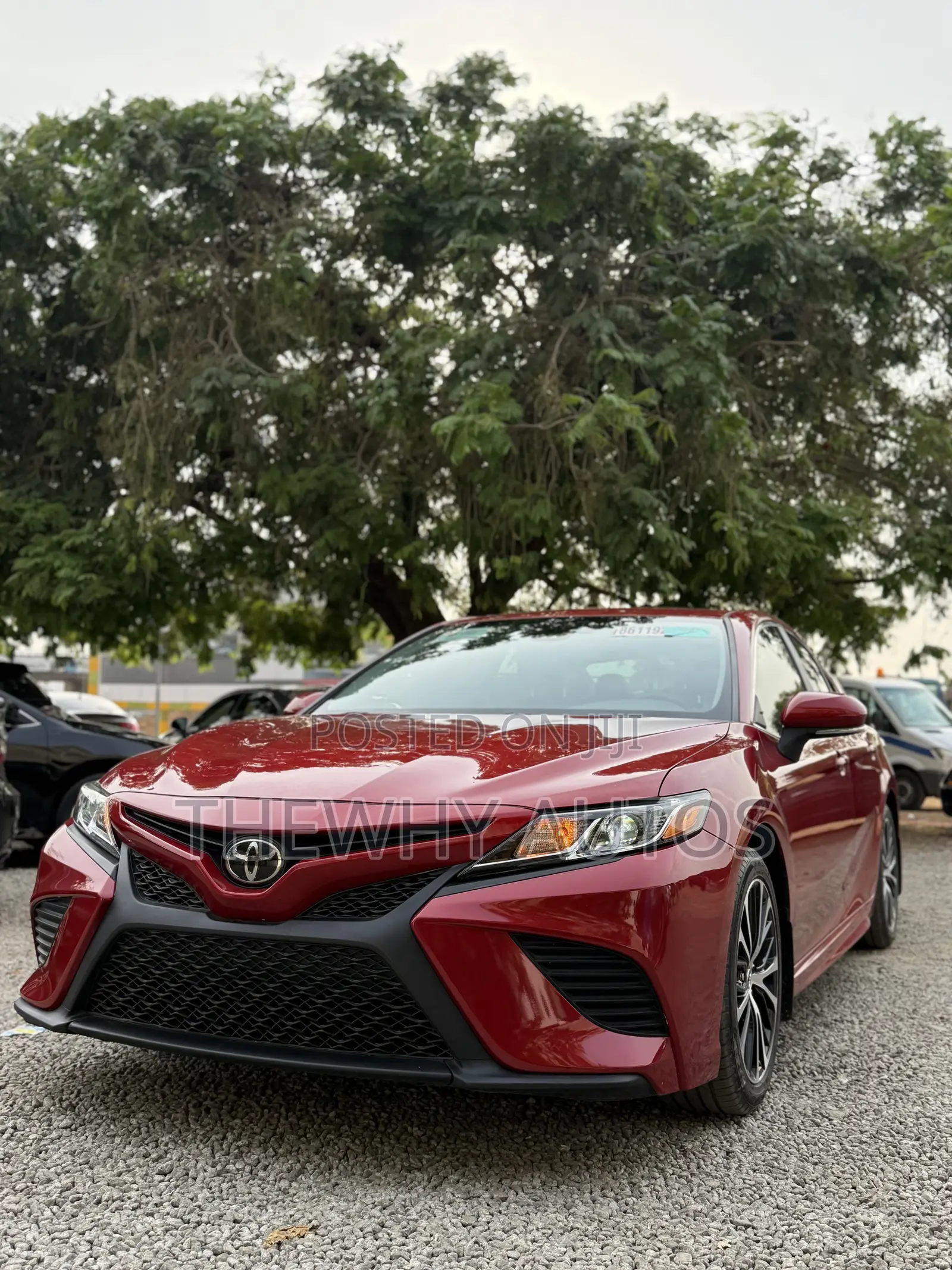 Toyota Camry SE (2.5L 4cyl 8A) 2019 Red