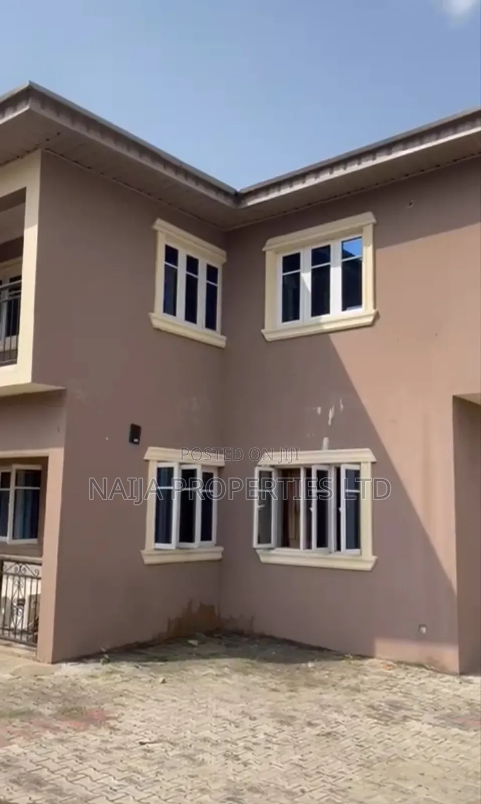 2bdrm Block of Flats in Parapo, Awoyaya for sale