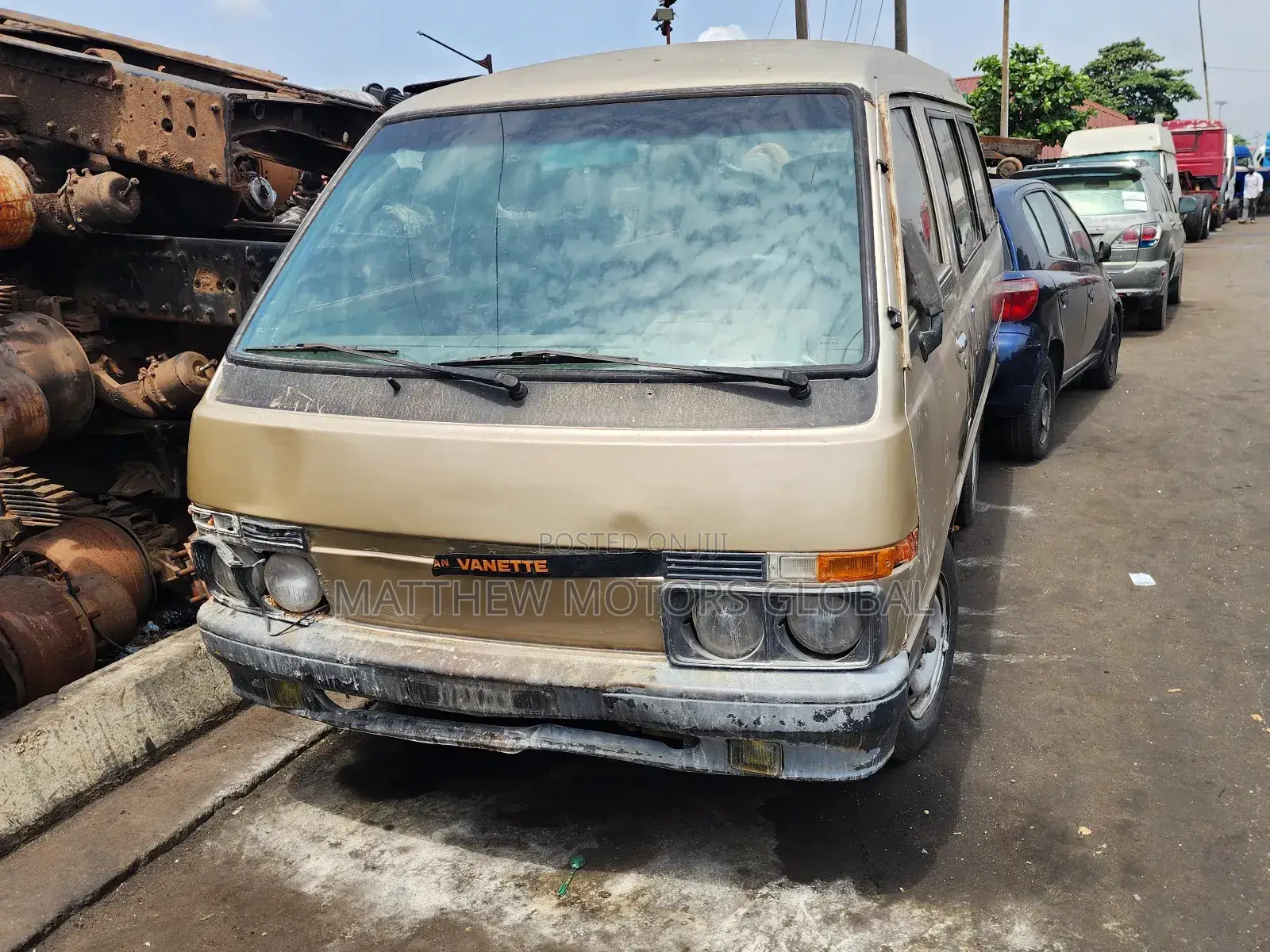 Nissan Vanette 1994 Gold
