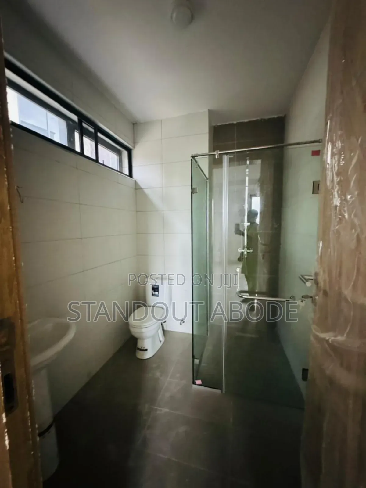4bdrm Duplex in In An Eestate, Opebi for sale