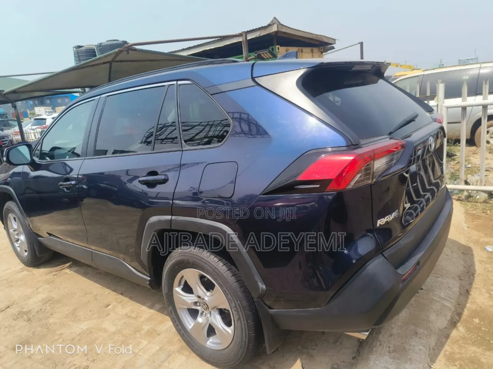 Toyota RAV4 2021 Blue