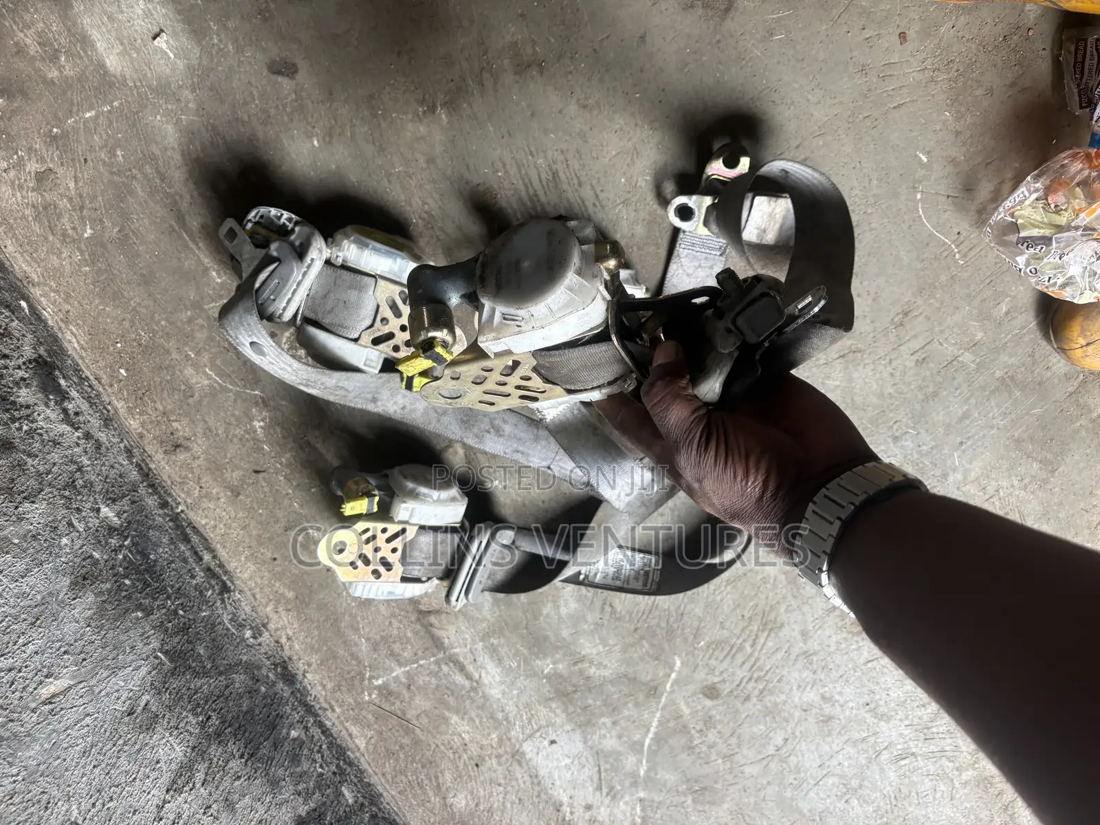 All Kinds of Toyota Seatbelts Available