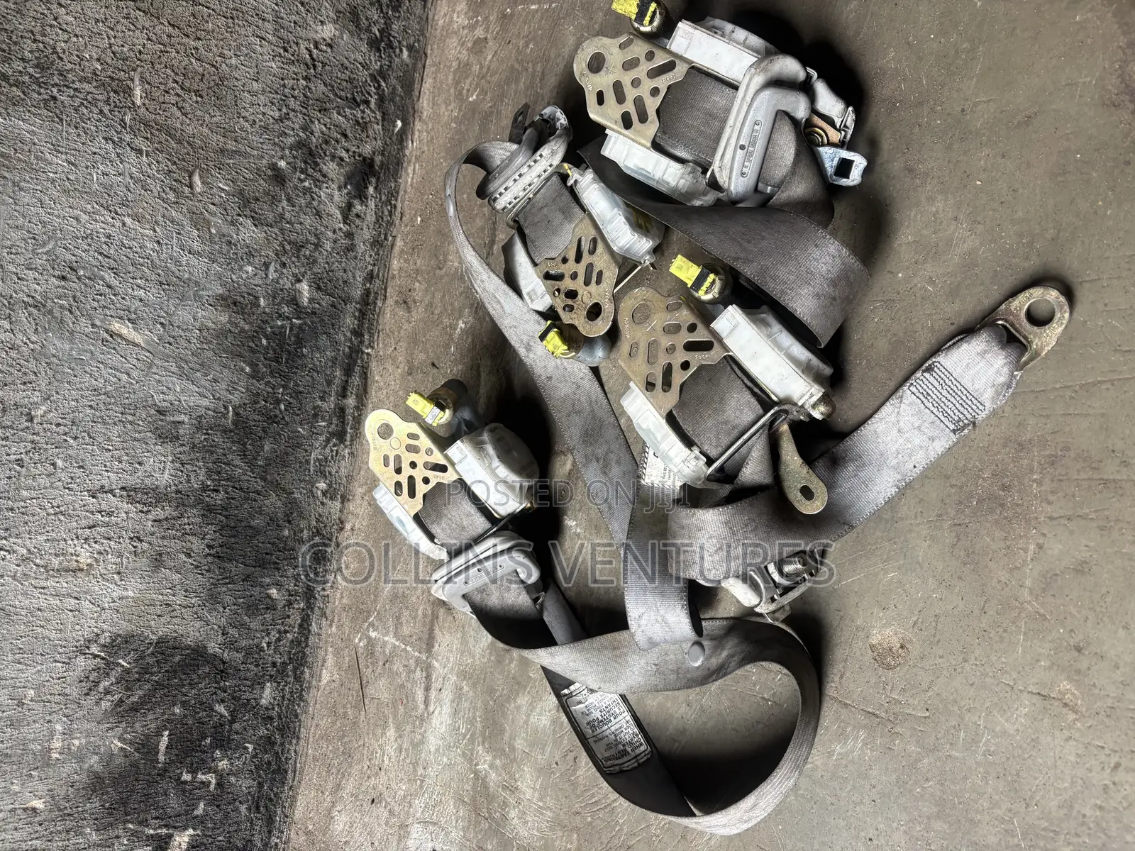 All Kinds of Toyota Seatbelts Available