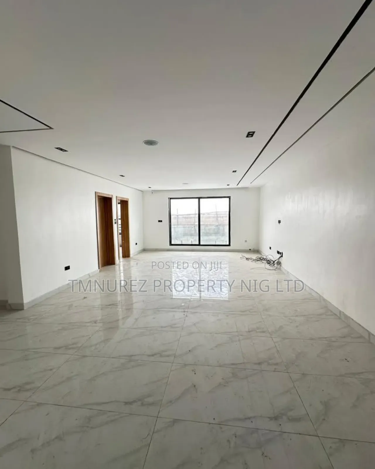 2bdrm Apartment in Lekki Phase1 for sale