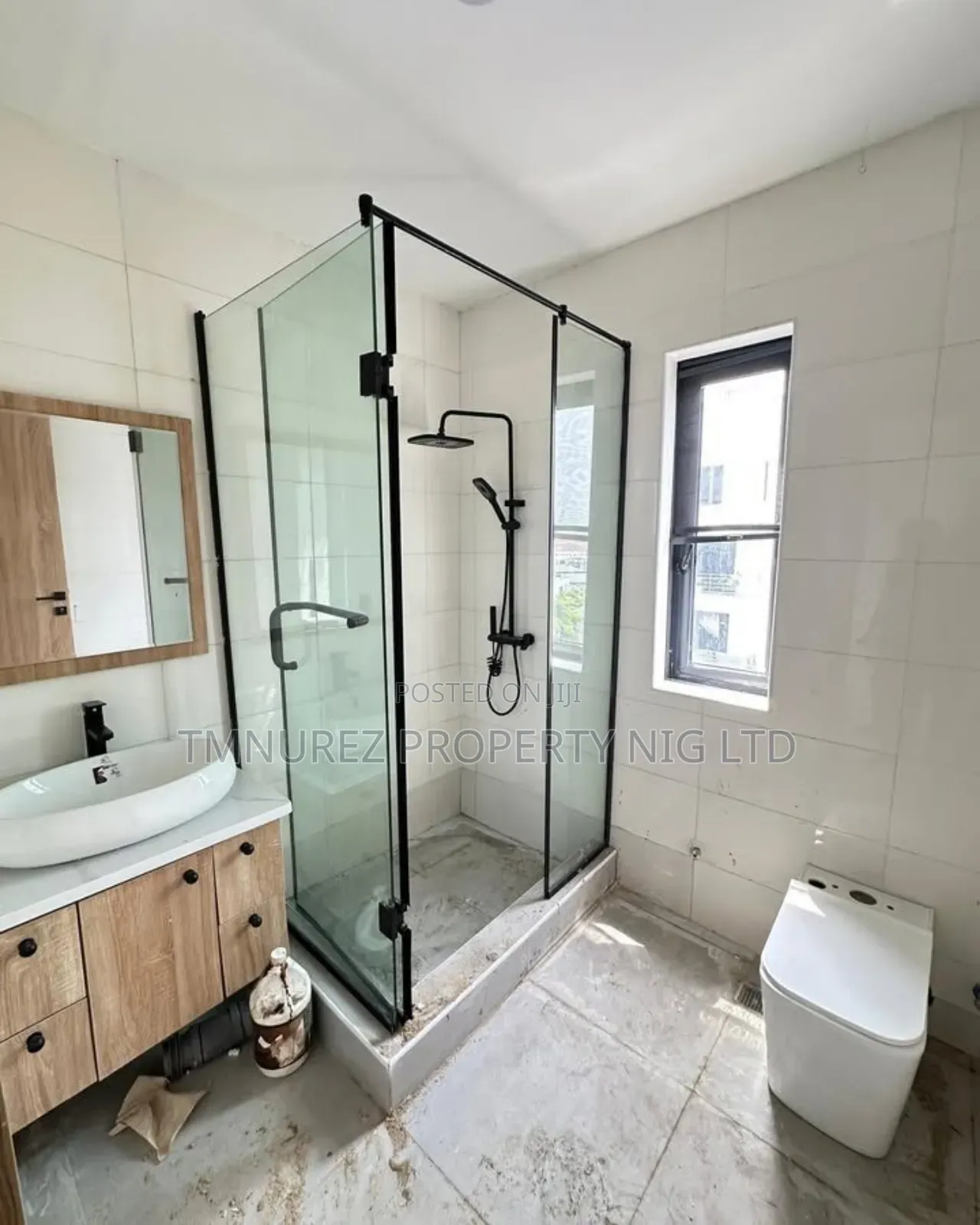 2bdrm Apartment in Lekki Phase1 for sale