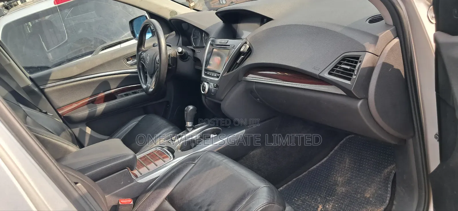 Acura MDX SH-AWD 4dr SUV AWD (3.5L 6cyl 6A) 2015 Silver