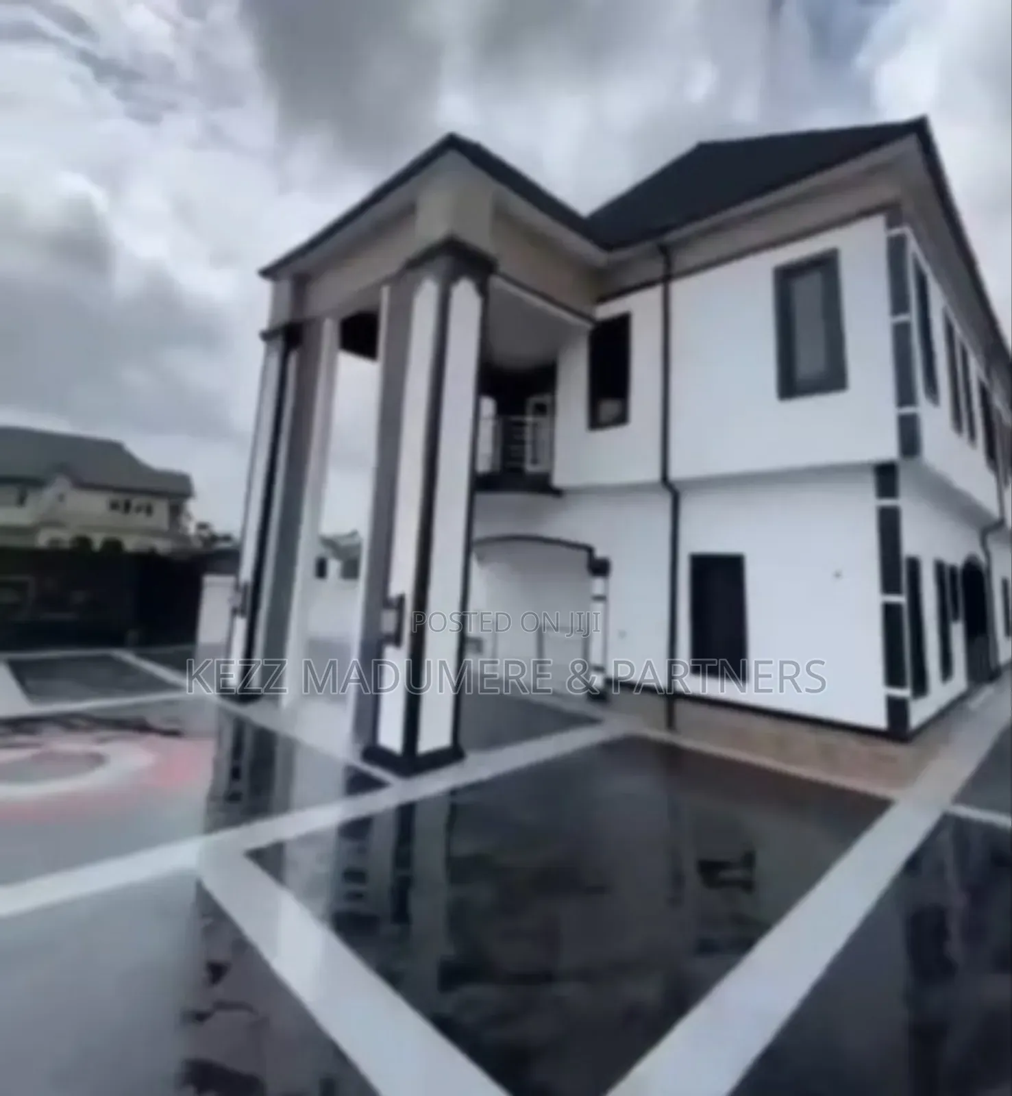 4bdrm Duplex in Warri , Delta State for sale
