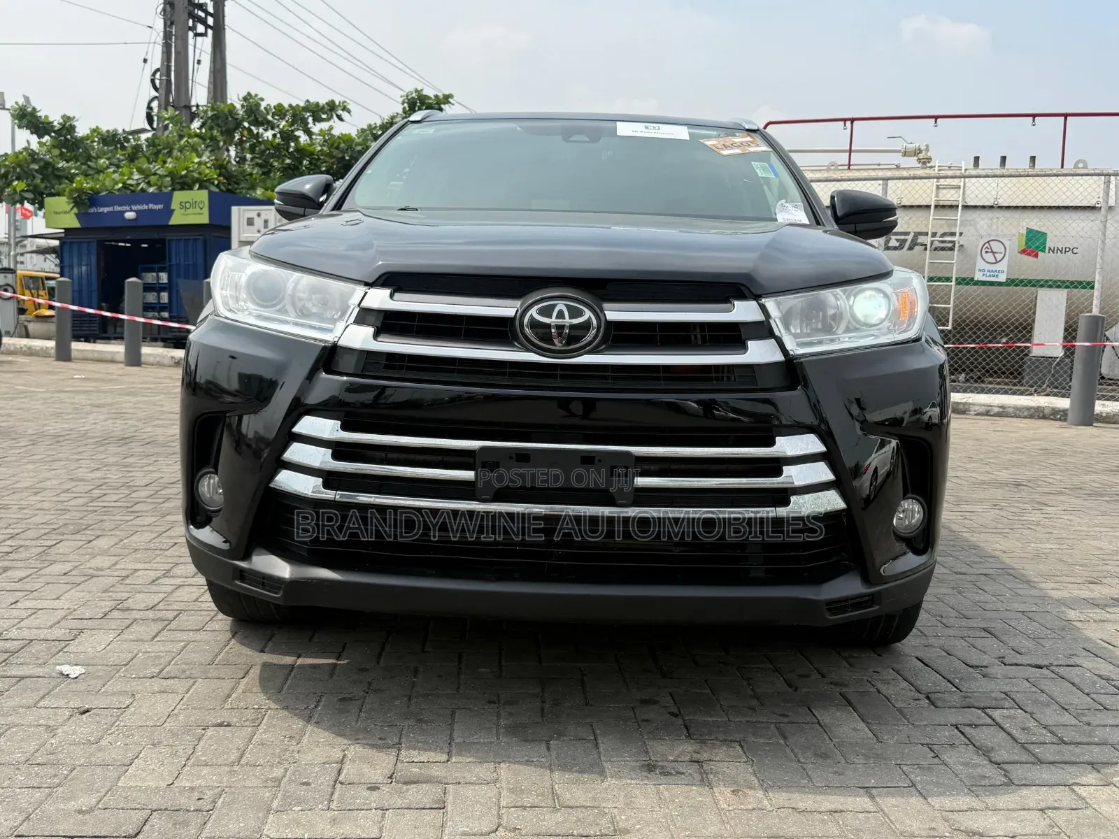 Toyota Highlander XLE 4x4 V6 (3.5L 6cyl 8A) 2017 Black
