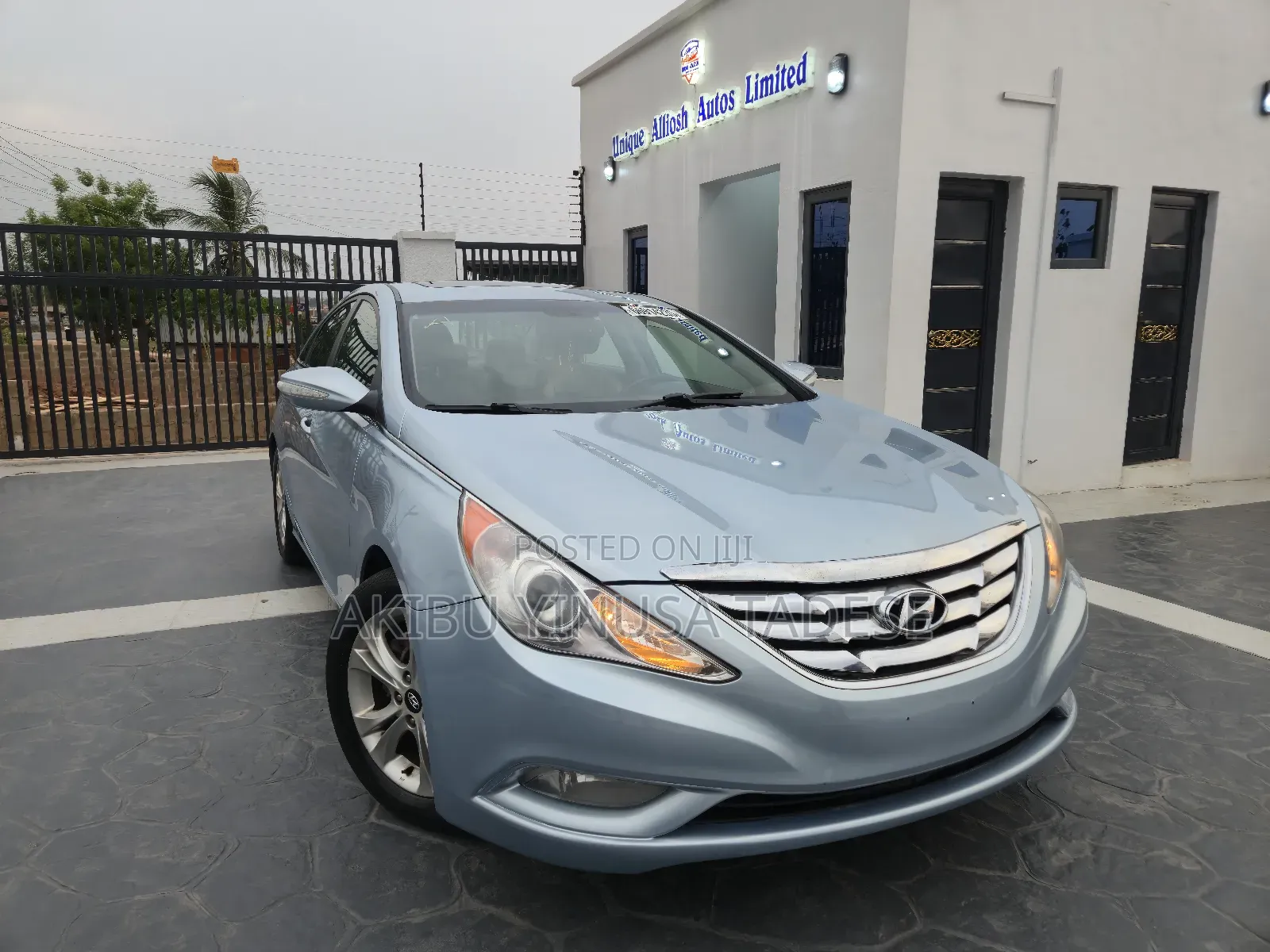Hyundai Sonata Limited Sedan FWD (2.4L 4cyl 6A) 2011 Blue