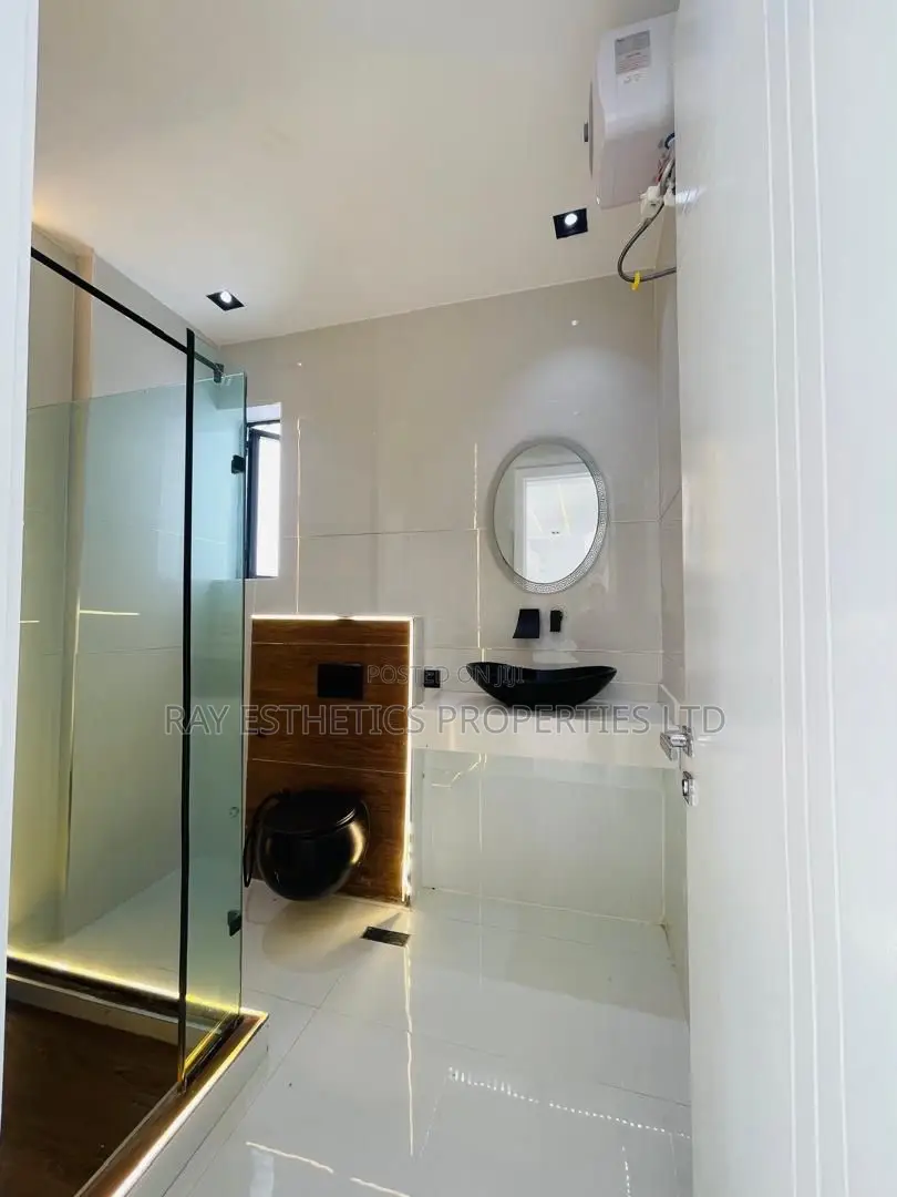 4bdrm Duplex in Lekki Palm City, Ado / Ajah for sale