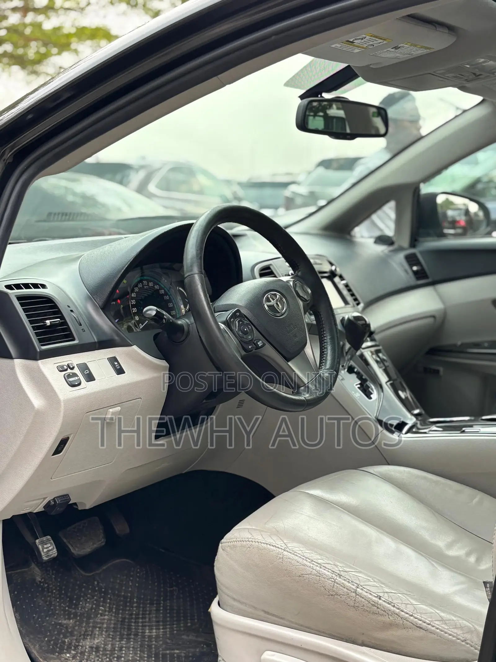 Toyota Venza XLE 4dr Wagon AWD (3.5L 6cyl 6A) 2014 Black
