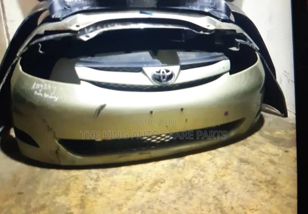 Toyota Sienna Complete Front Bumper 07/08 Model