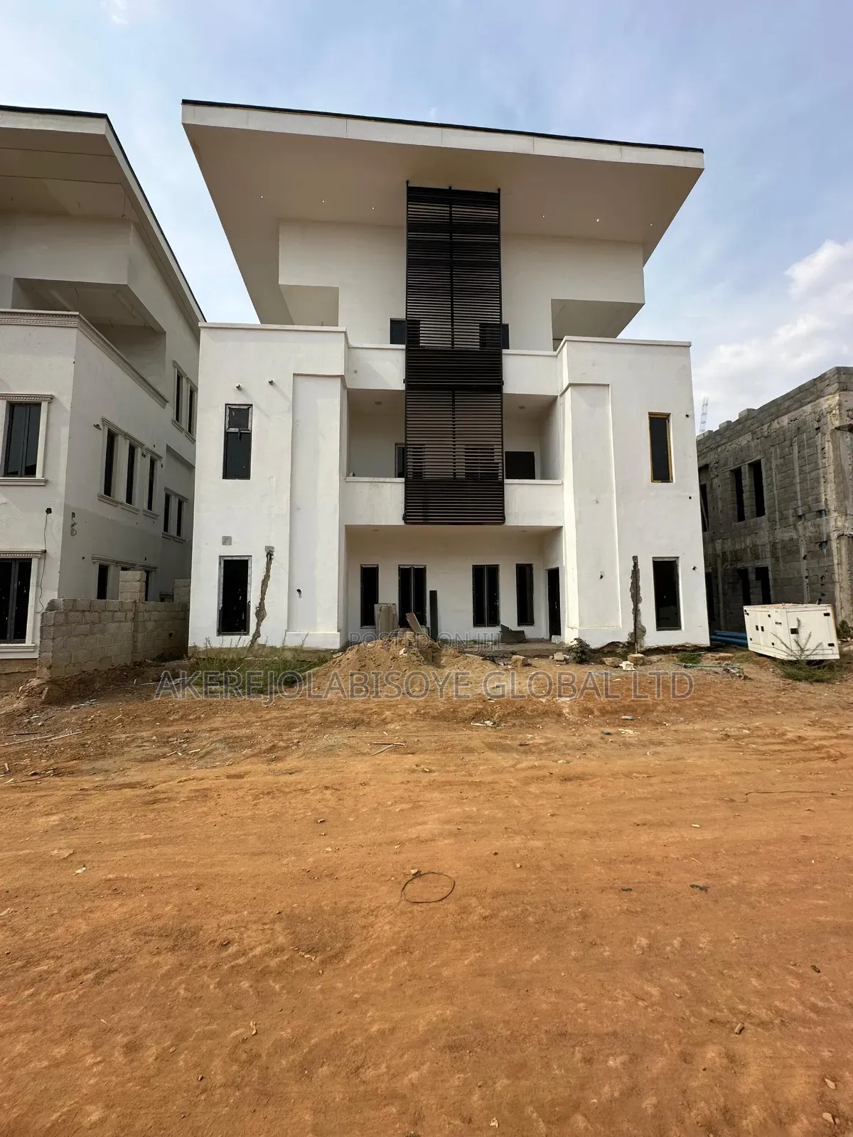 5bdrm Duplex in Wuye , Abuja for sale