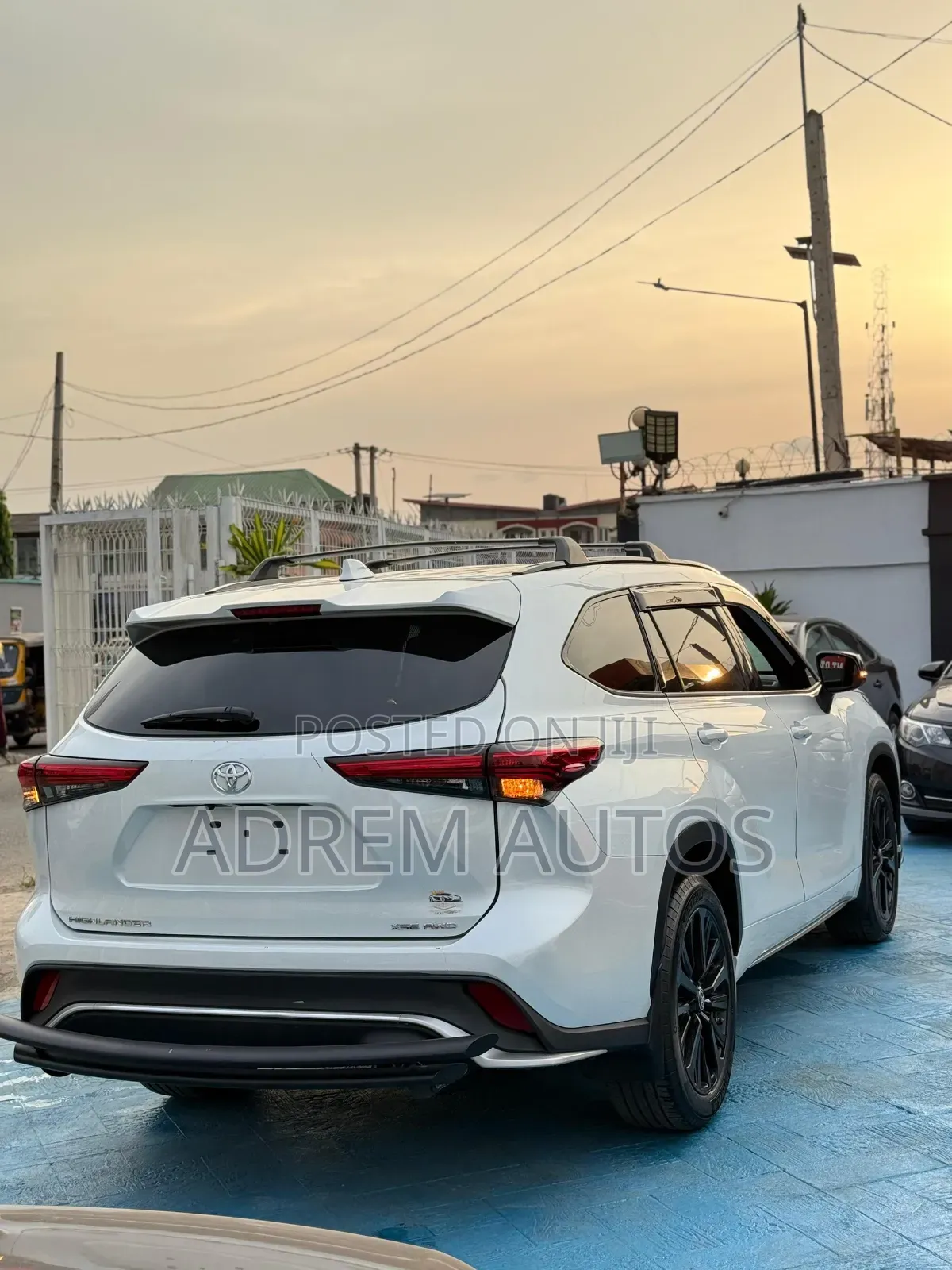 Toyota Highlander XSE AWD 2023 White