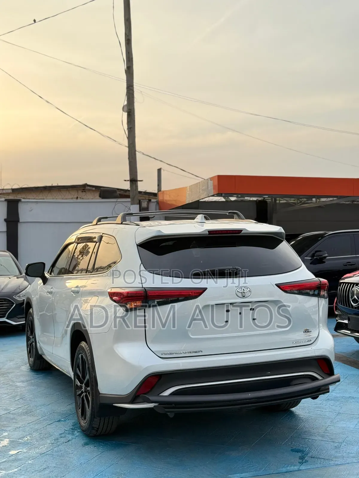 Toyota Highlander XSE AWD 2023 White
