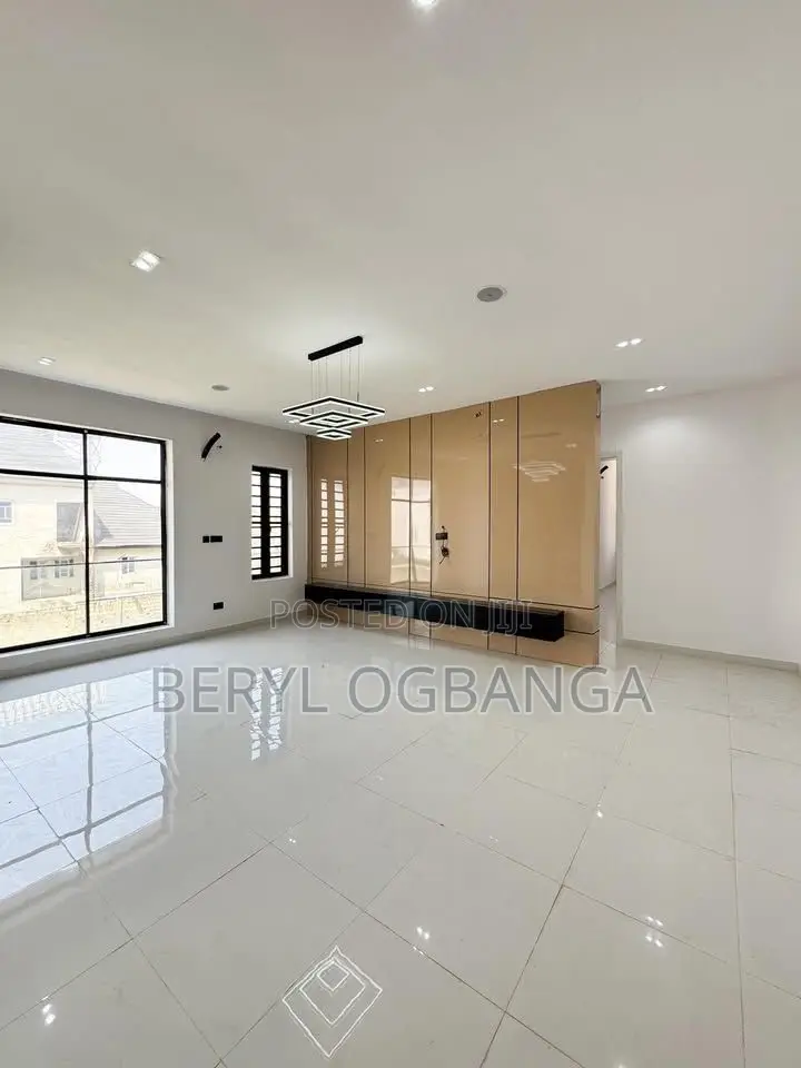 2bdrm Apartment in Ologolo for sale