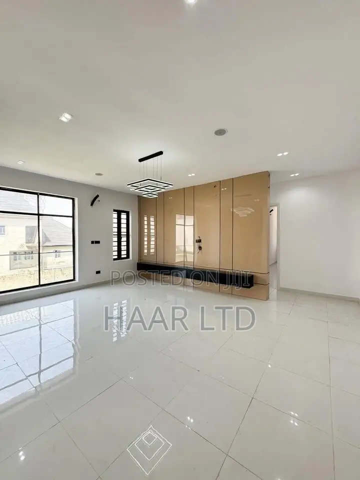 2bdrm Apartment in Ologolo for sale