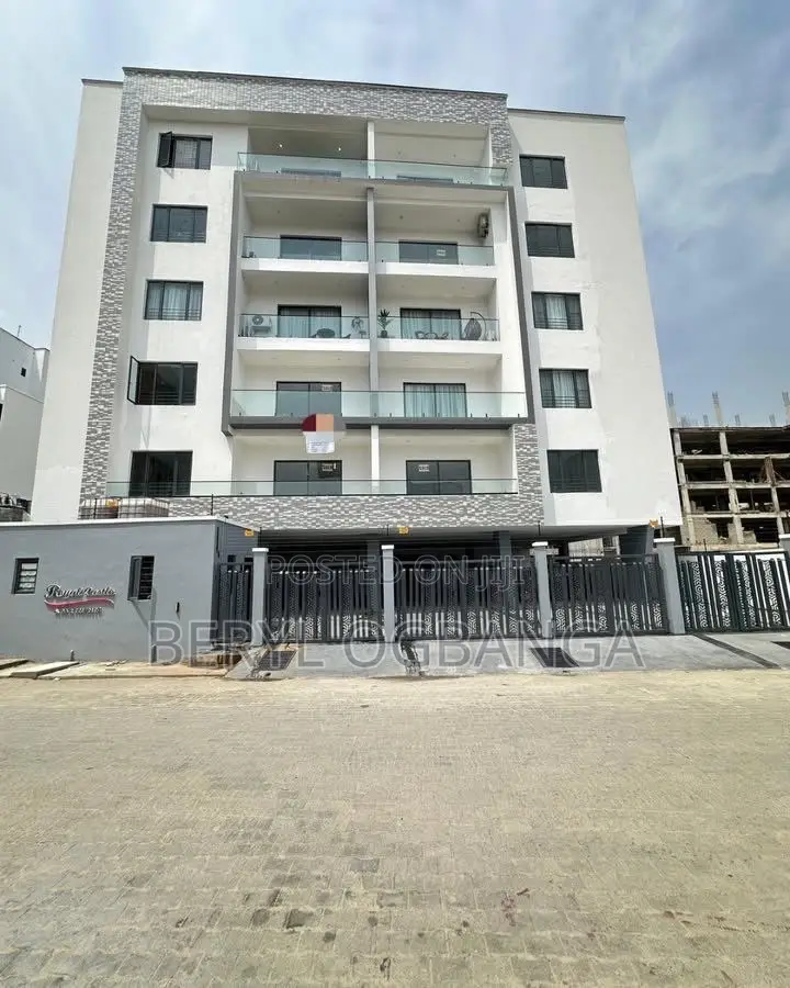 2bdrm Apartment in Lekki Phase 1 for sale