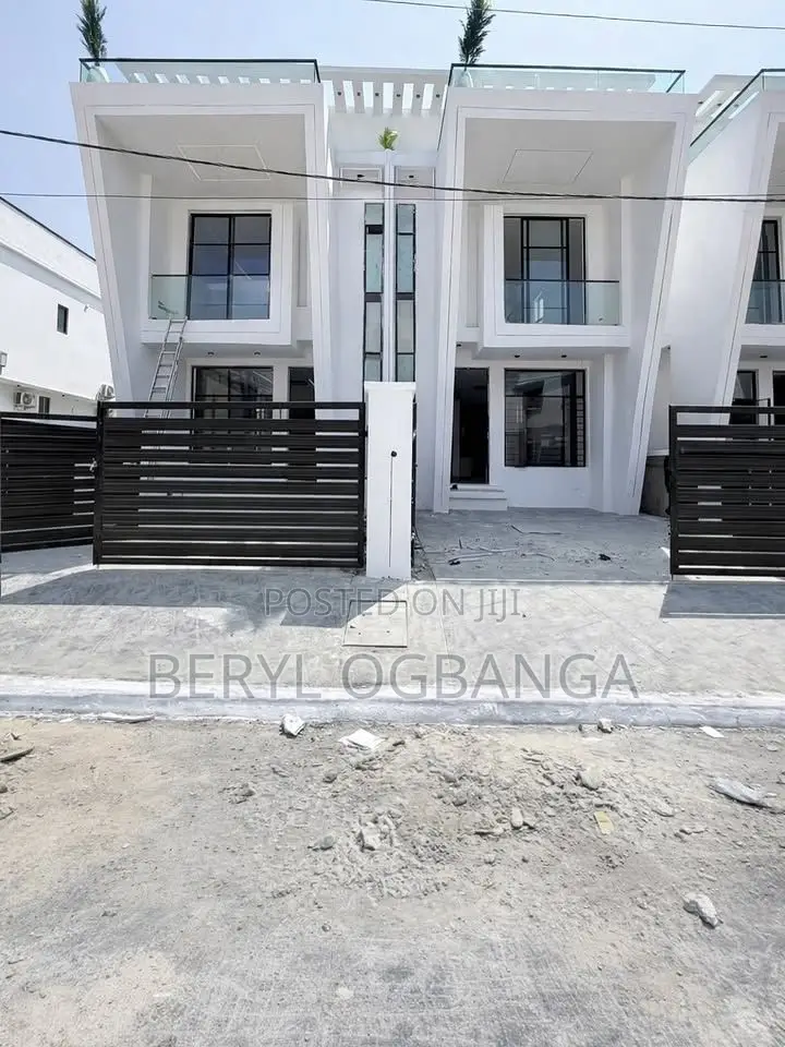 4bdrm Duplex in Ikota for rent