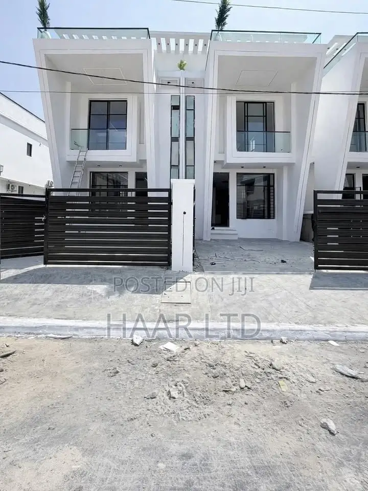 4bdrm Duplex in Ikota for rent