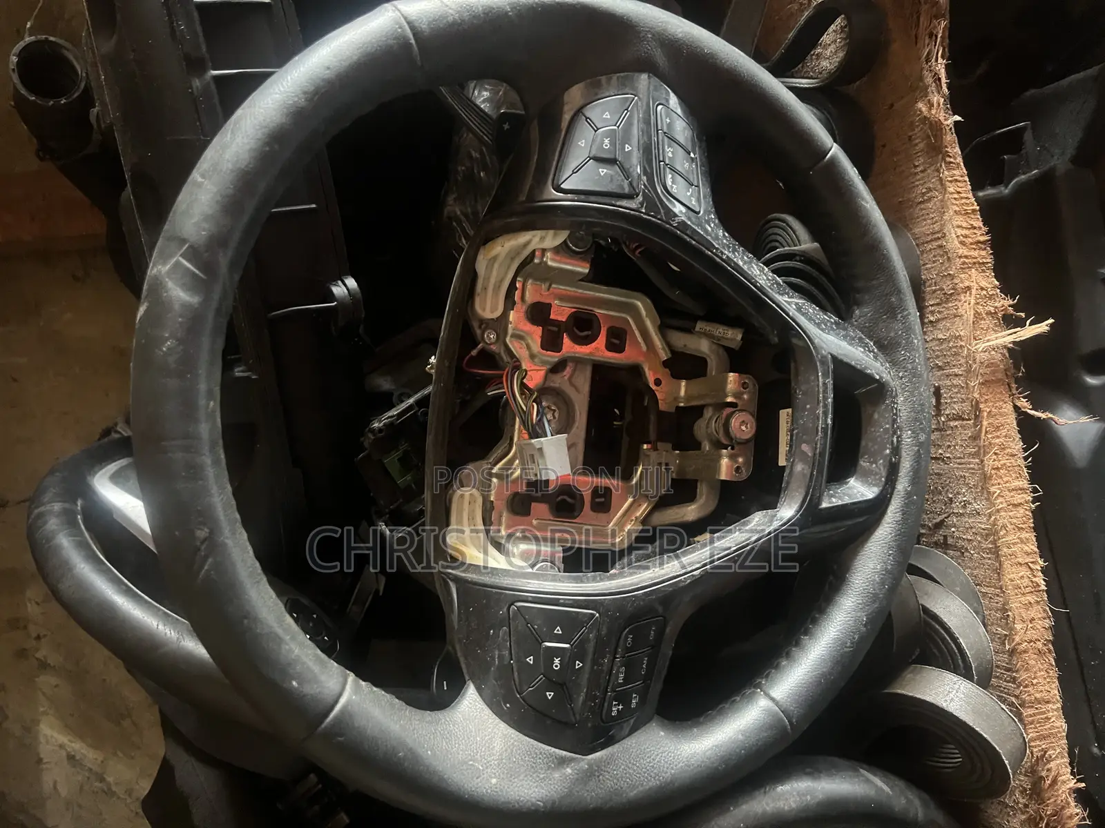Ford Explorer Empty Steering Wheel 2016 2017 2018 2019