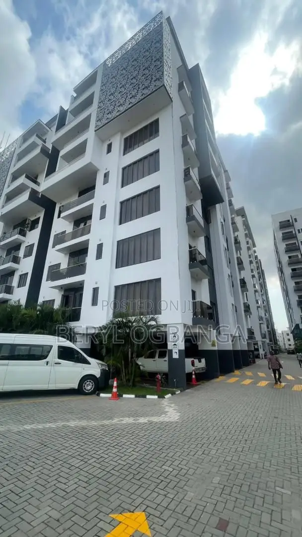 4bdrm Apartment in Banana Island for rent
