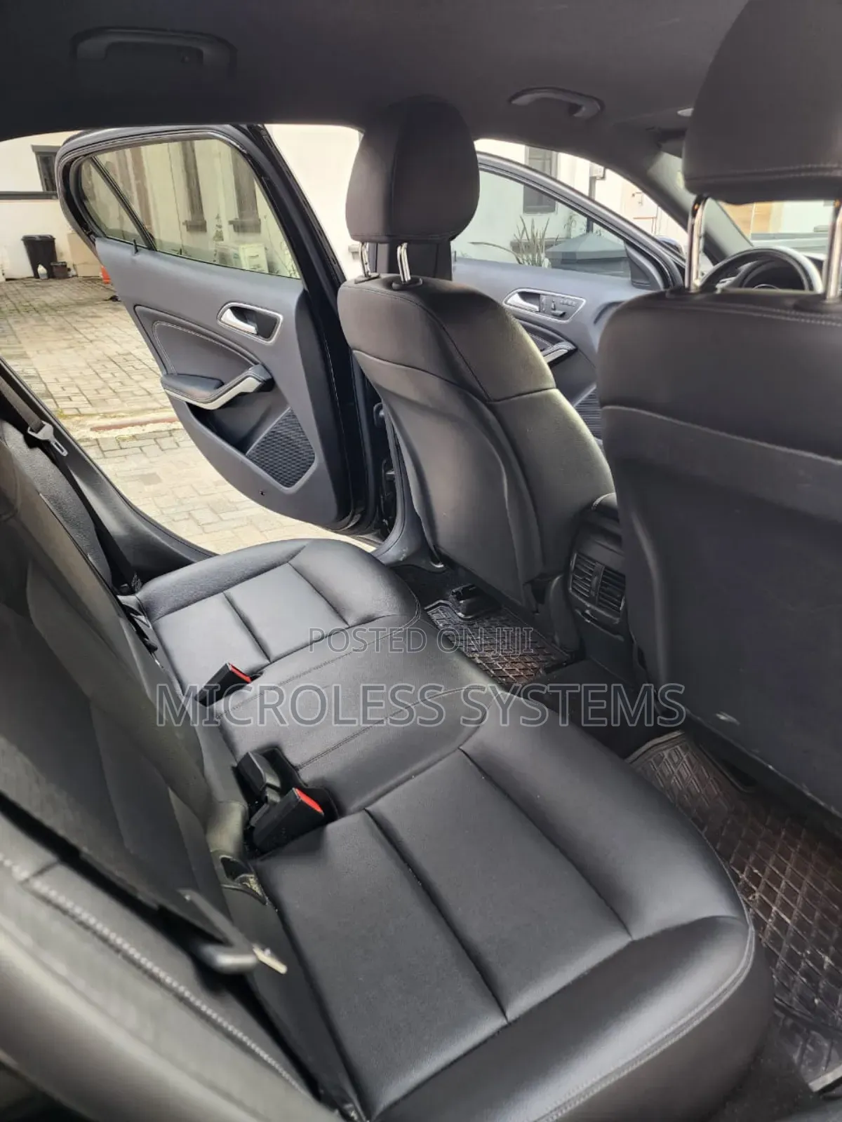 Mercedes-Benz GLA 250 2015 Black