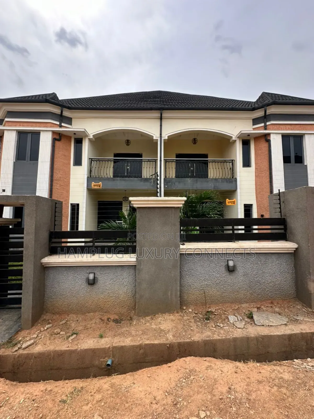 Furnished 5bdrm Apartment in Wuye for sale