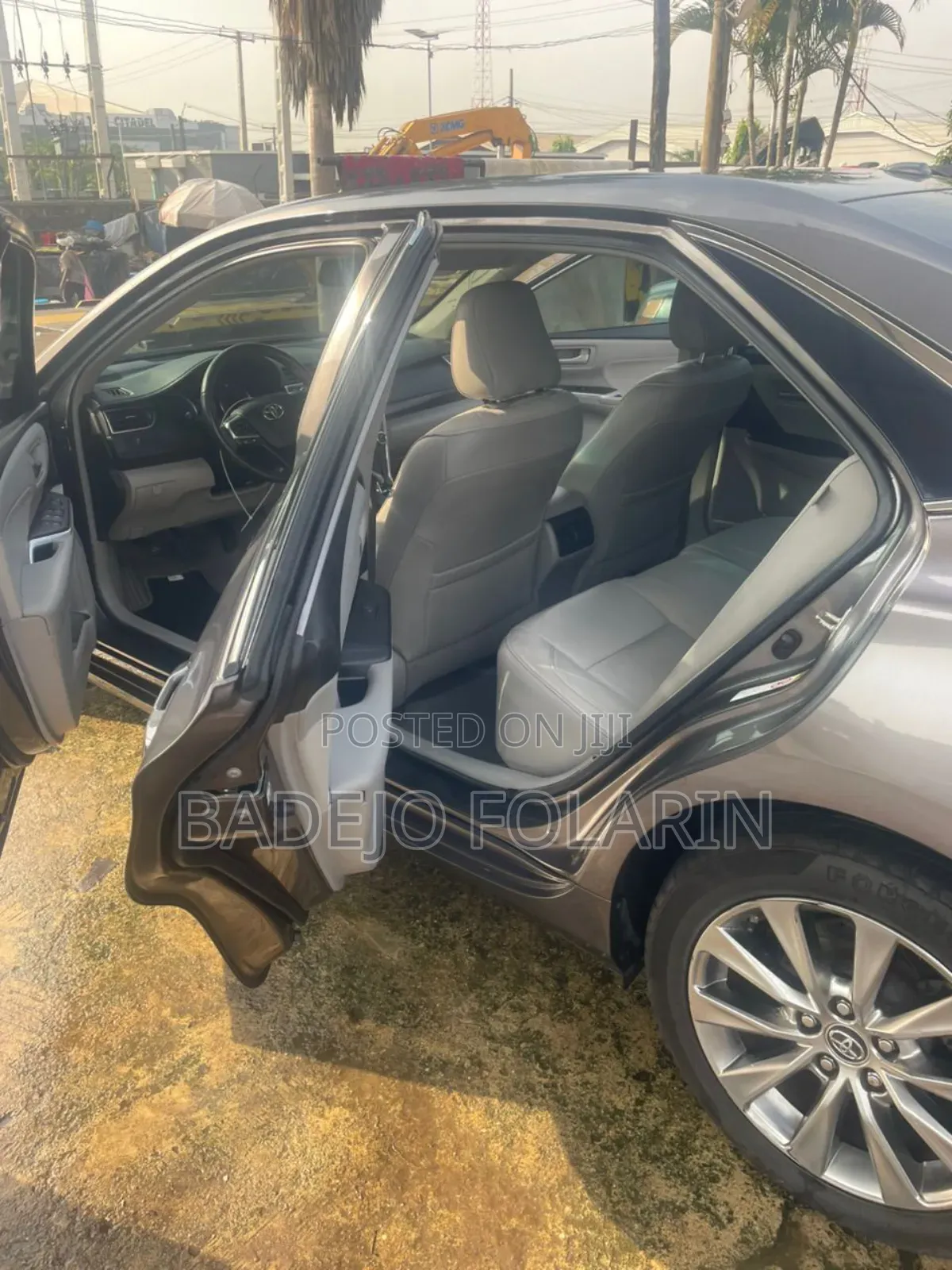 Toyota Camry XLE 4dr Sedan (3.5L 6cyl 6A) 2015 Gray