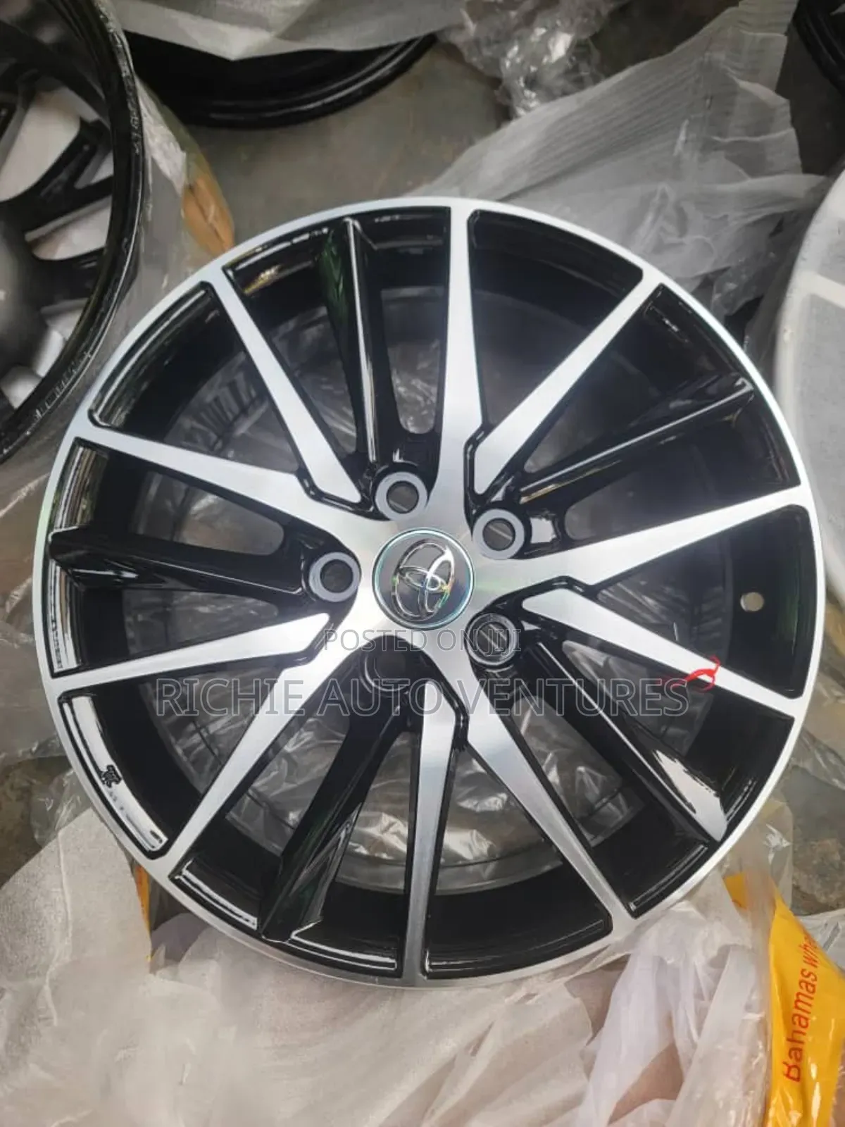 Brand New 16-inch Corolla,Matrix Rims.