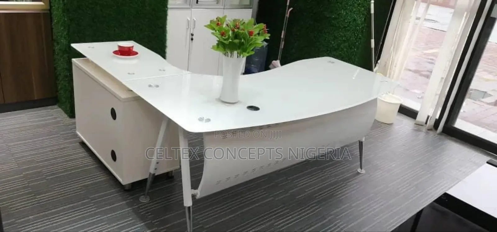 White Colour Executive Office Table
