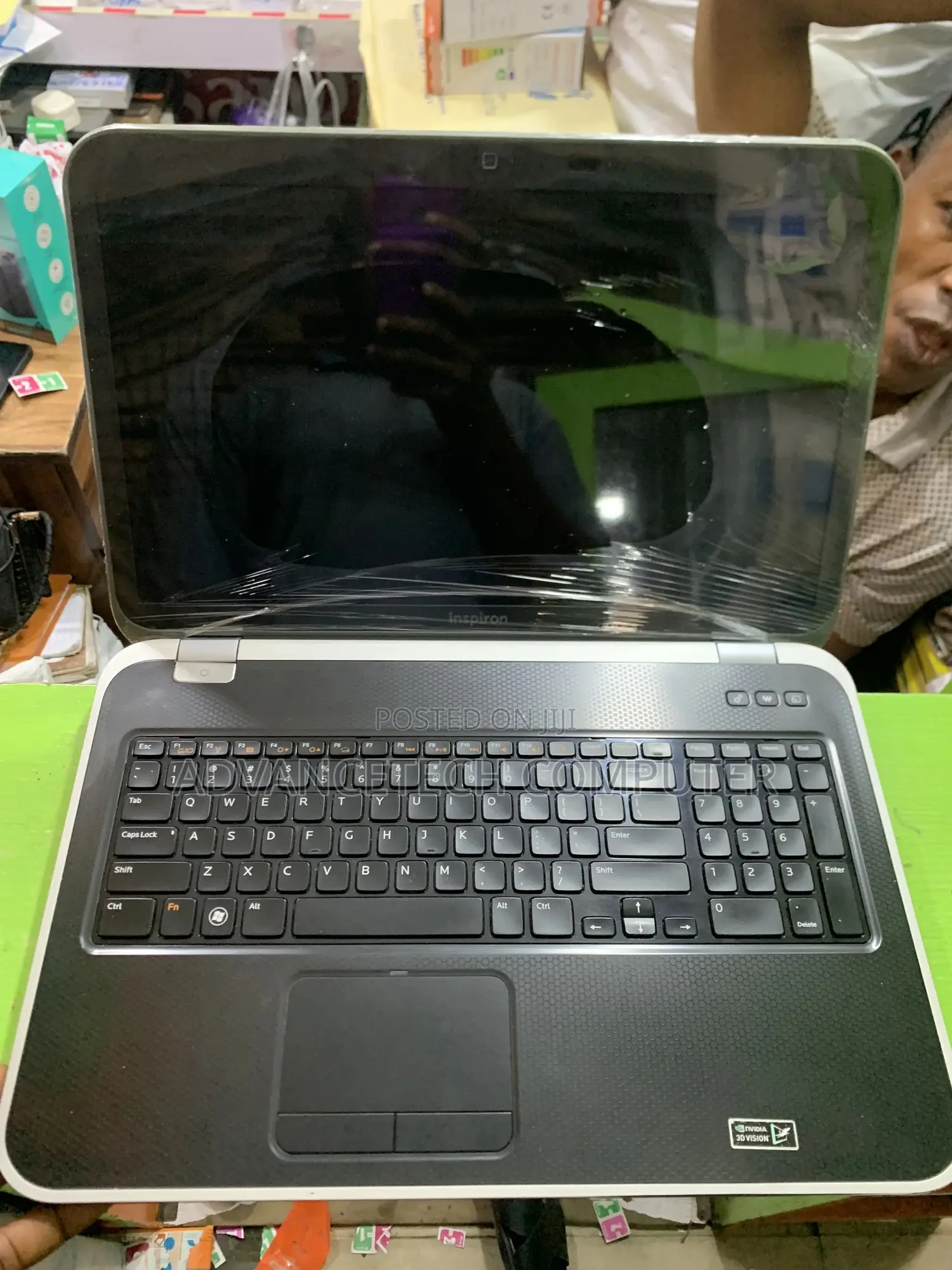 Laptop Dell Inspiron 17R SE 7720 8GB Intel Core I7 HDD 500GB