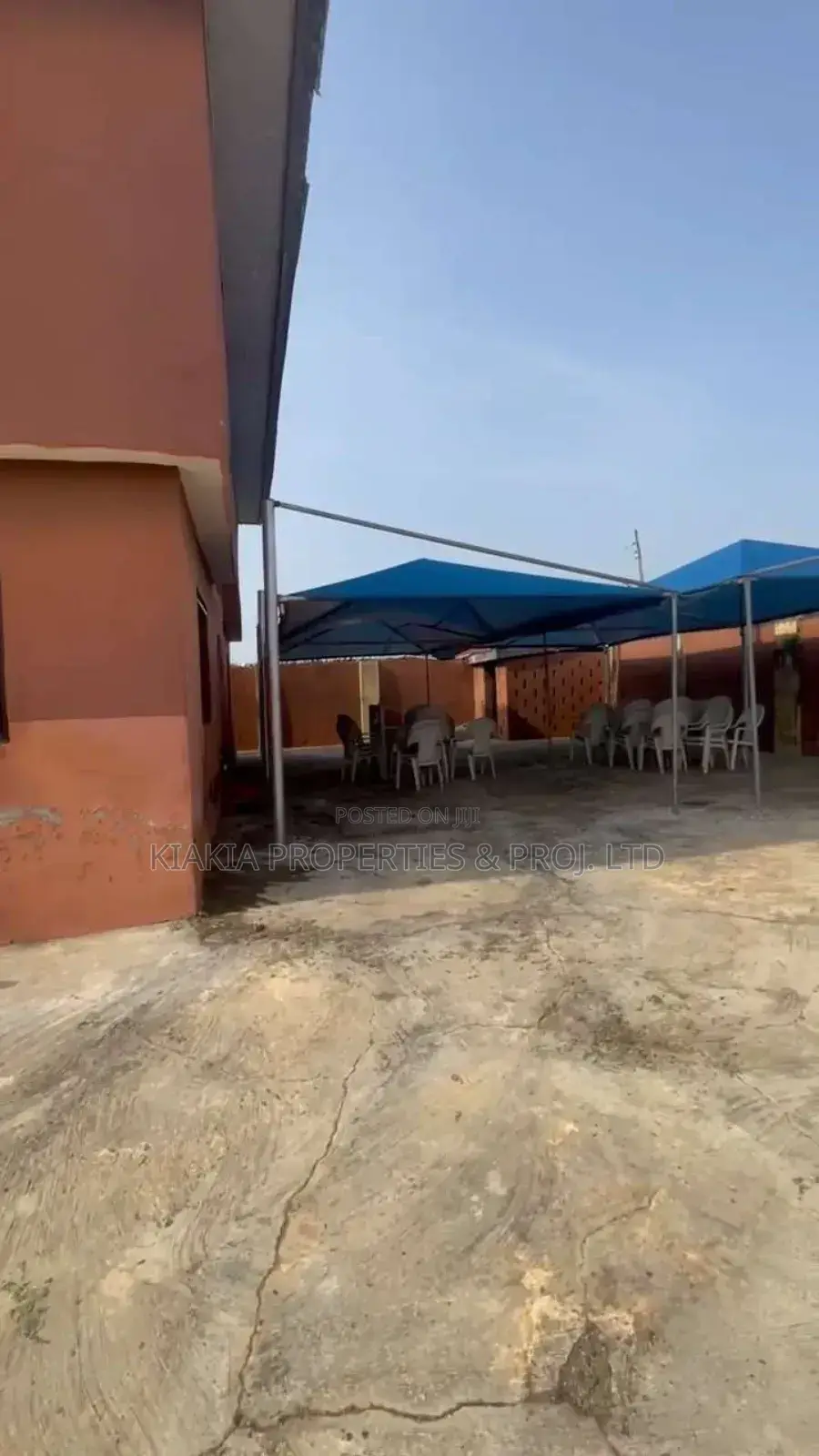 8bdrm Block of Flats in Onilu Estate, Moniya for sale