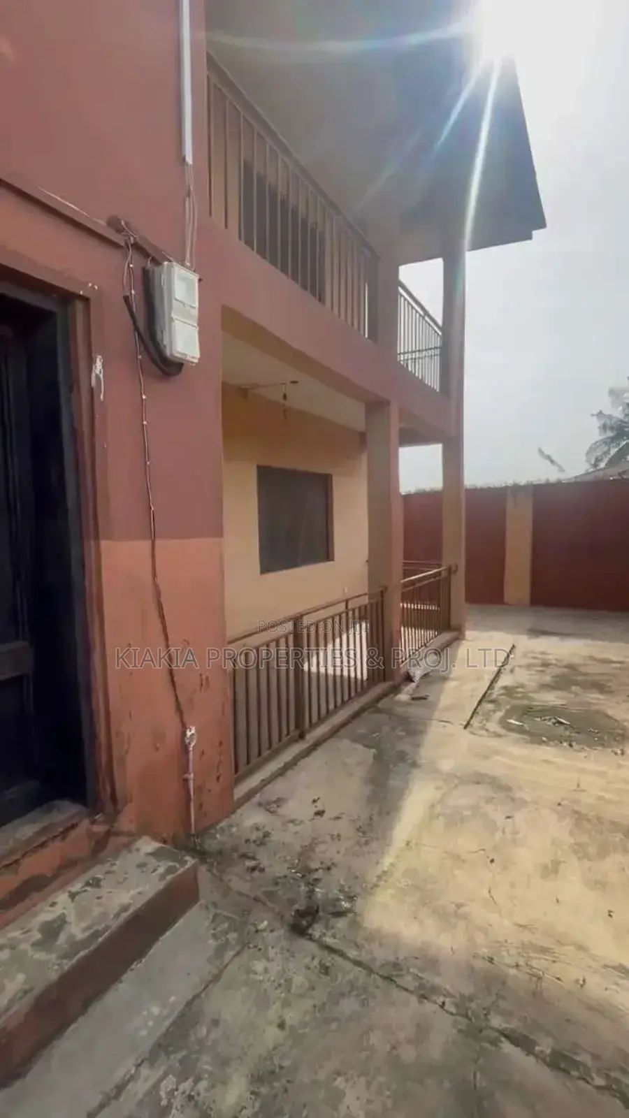 8bdrm Block of Flats in Onilu Estate, Moniya for sale