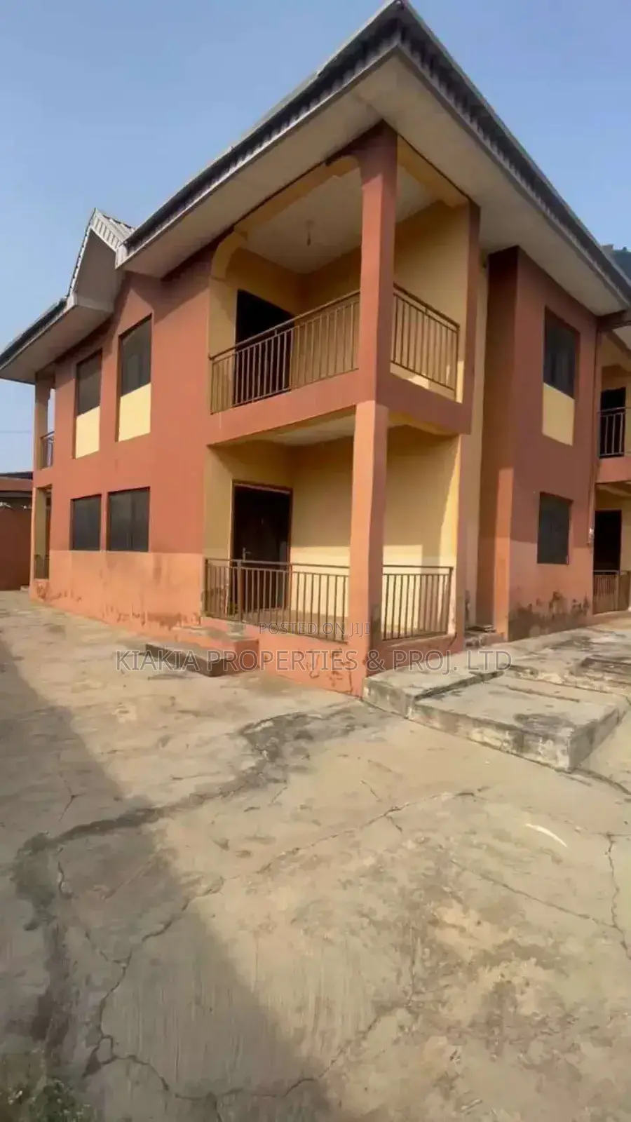 8bdrm Block of Flats in Onilu Estate, Moniya for sale