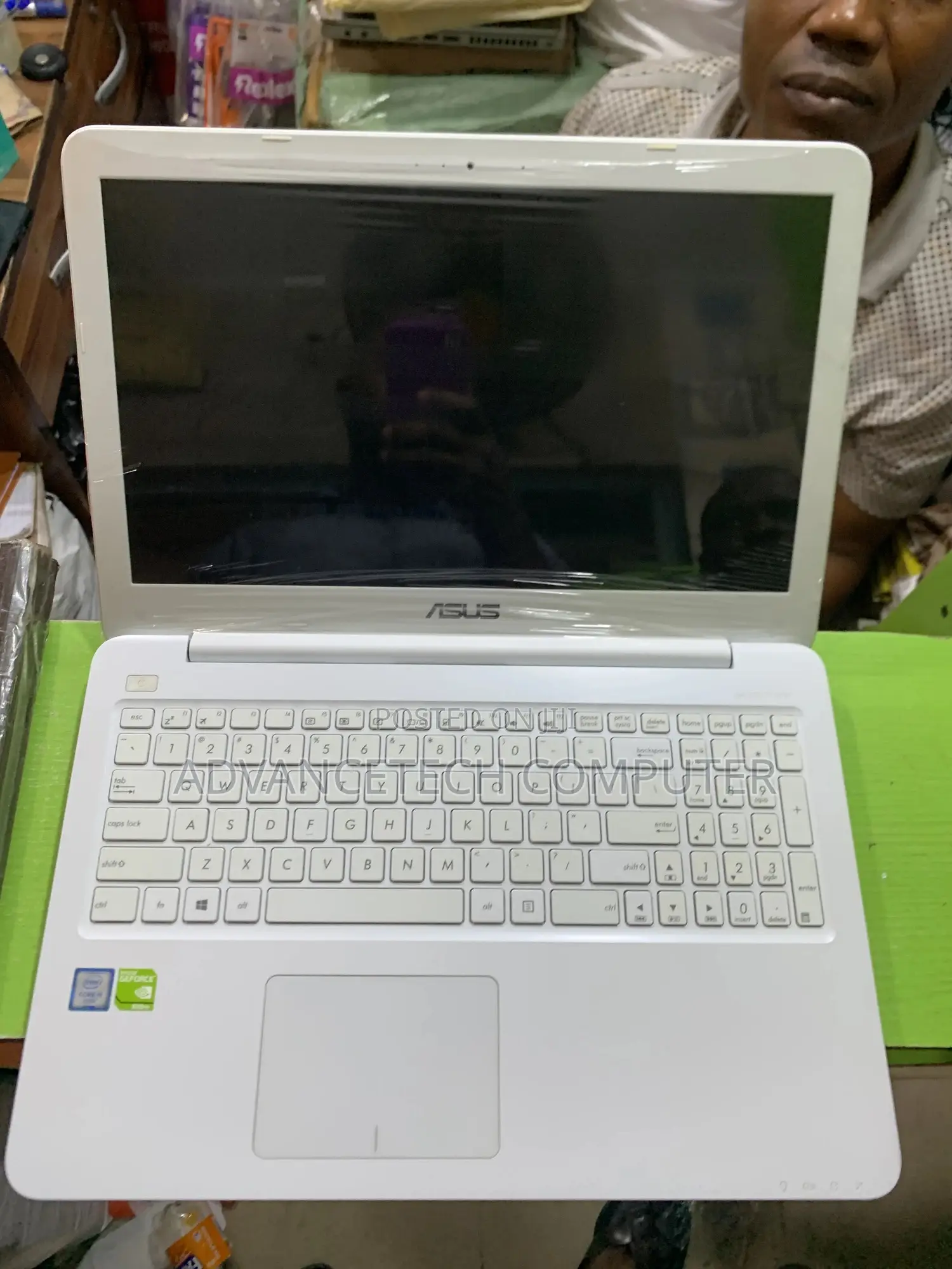 Laptop Asus F550CC 8GB Intel Core i5 HDD 1T