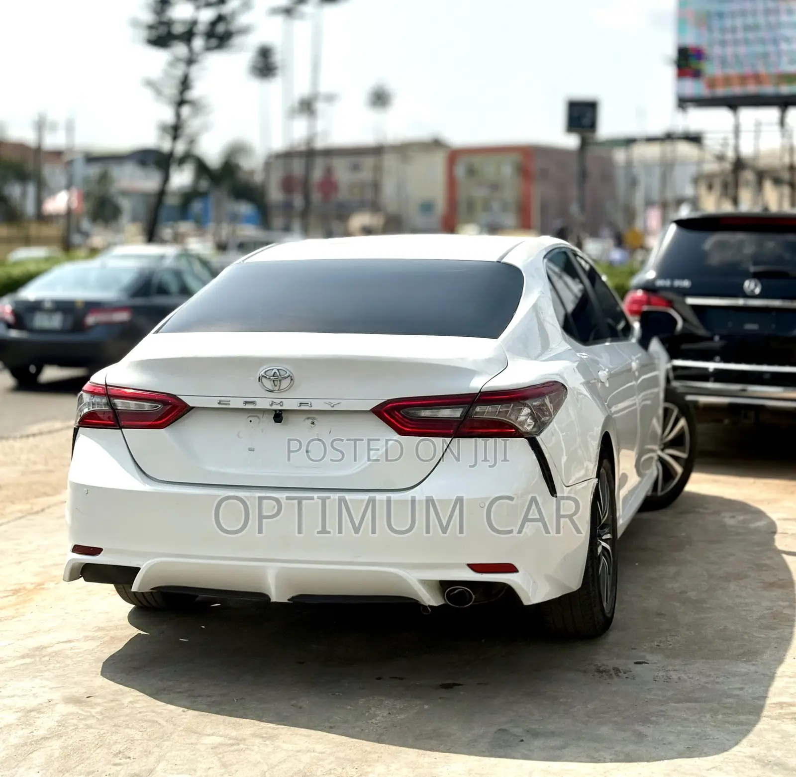 Toyota Camry 2020 White